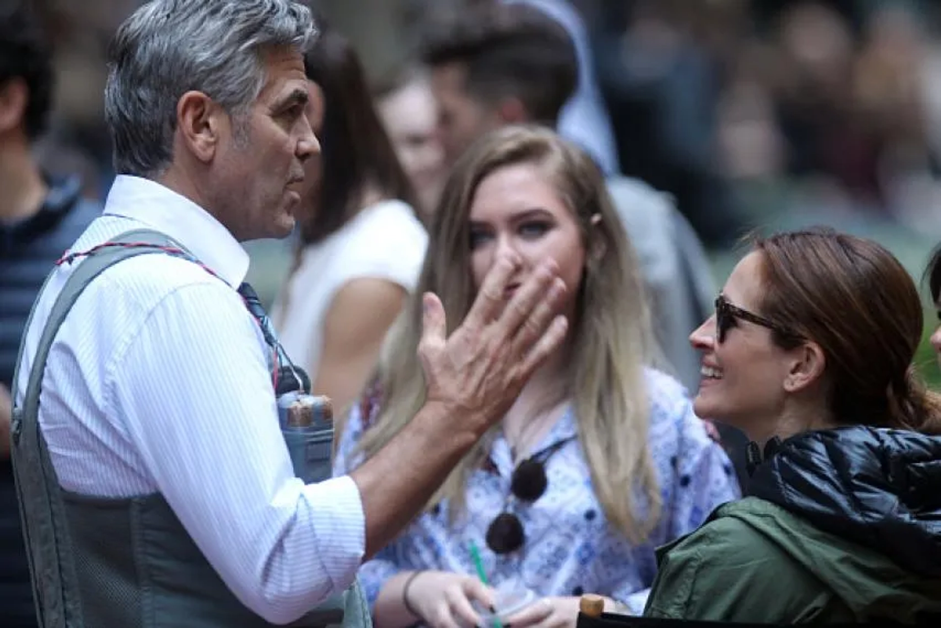 George Clooney and Julia Roberts in Money Monster (2016)