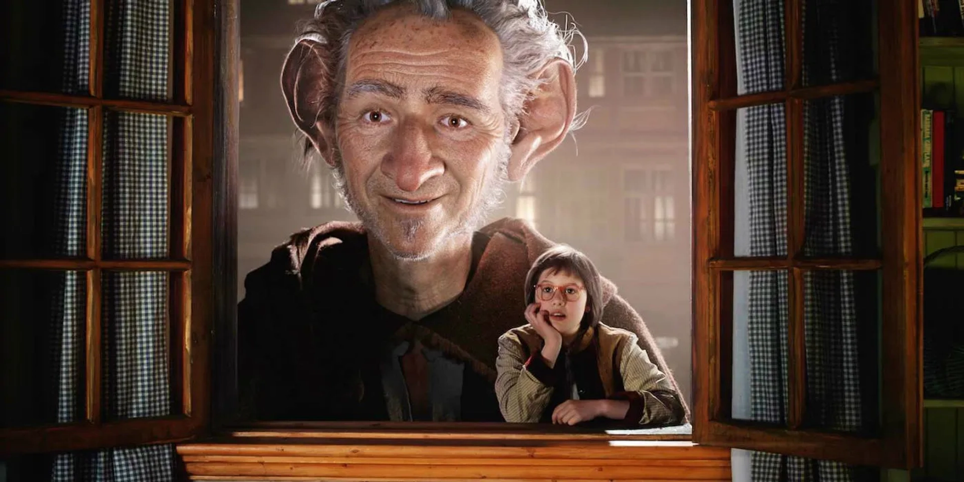 Mark Rylance and Ruby Barnhill in The BFG (2016)