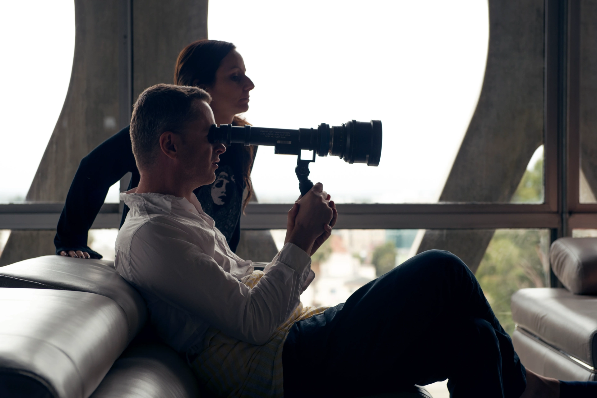 Nicolas Winding Refn and Natasha Braier in The Neon Demon (2016)