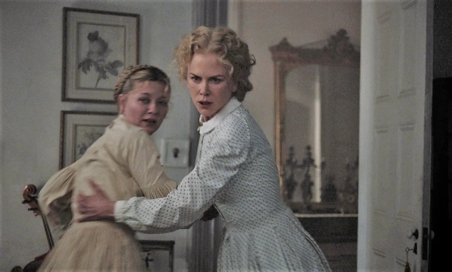 Nicole Kidman and Kirsten Dunst in The Beguiled (2017)