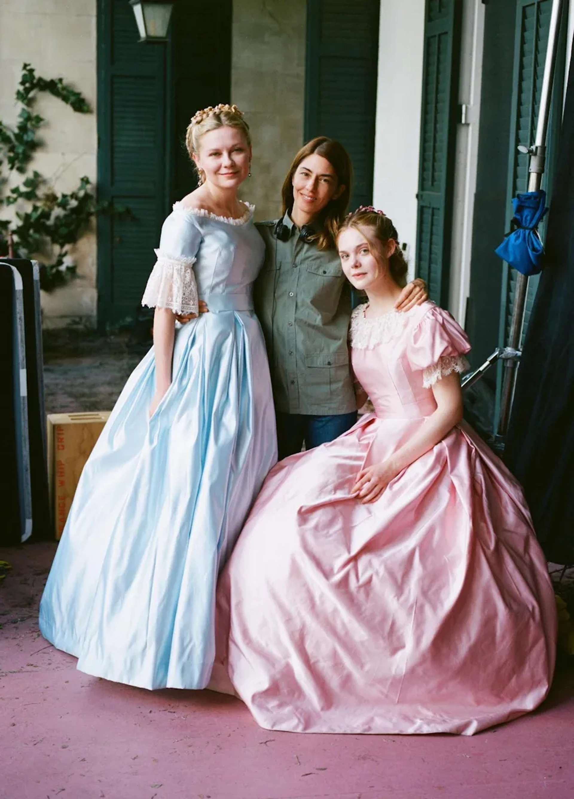 Kirsten Dunst, Sofia Coppola, and Elle Fanning in The Beguiled (2017)