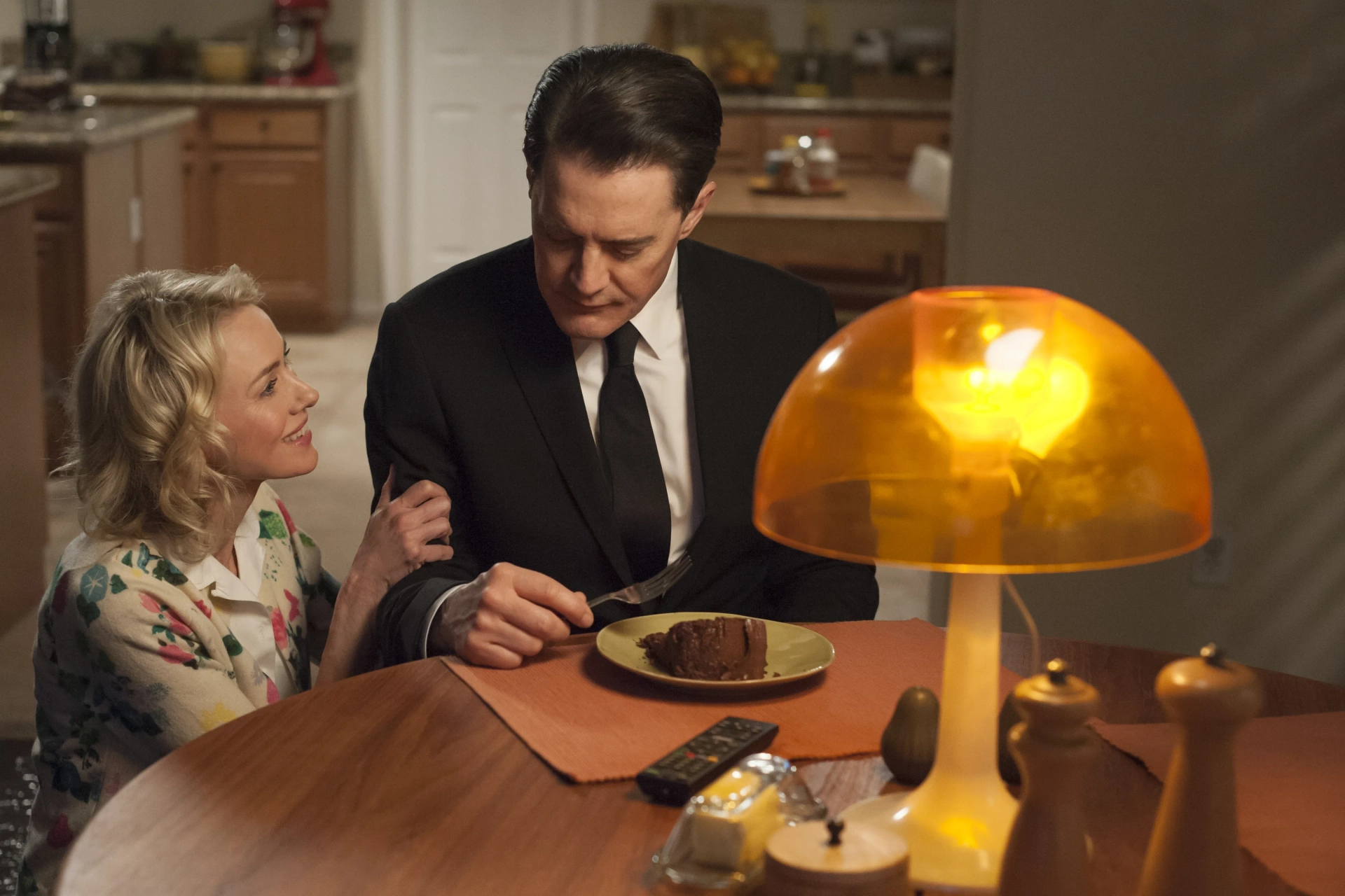 Kyle MacLachlan and Naomi Watts in Twin Peaks (2017)