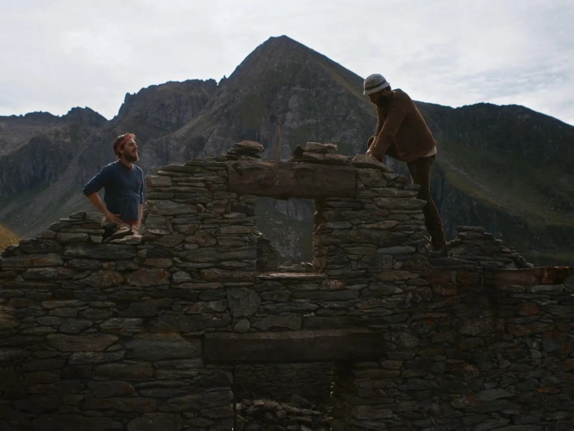 Luca Marinelli and Alessandro Borghi in The Eight Mountains (2022)