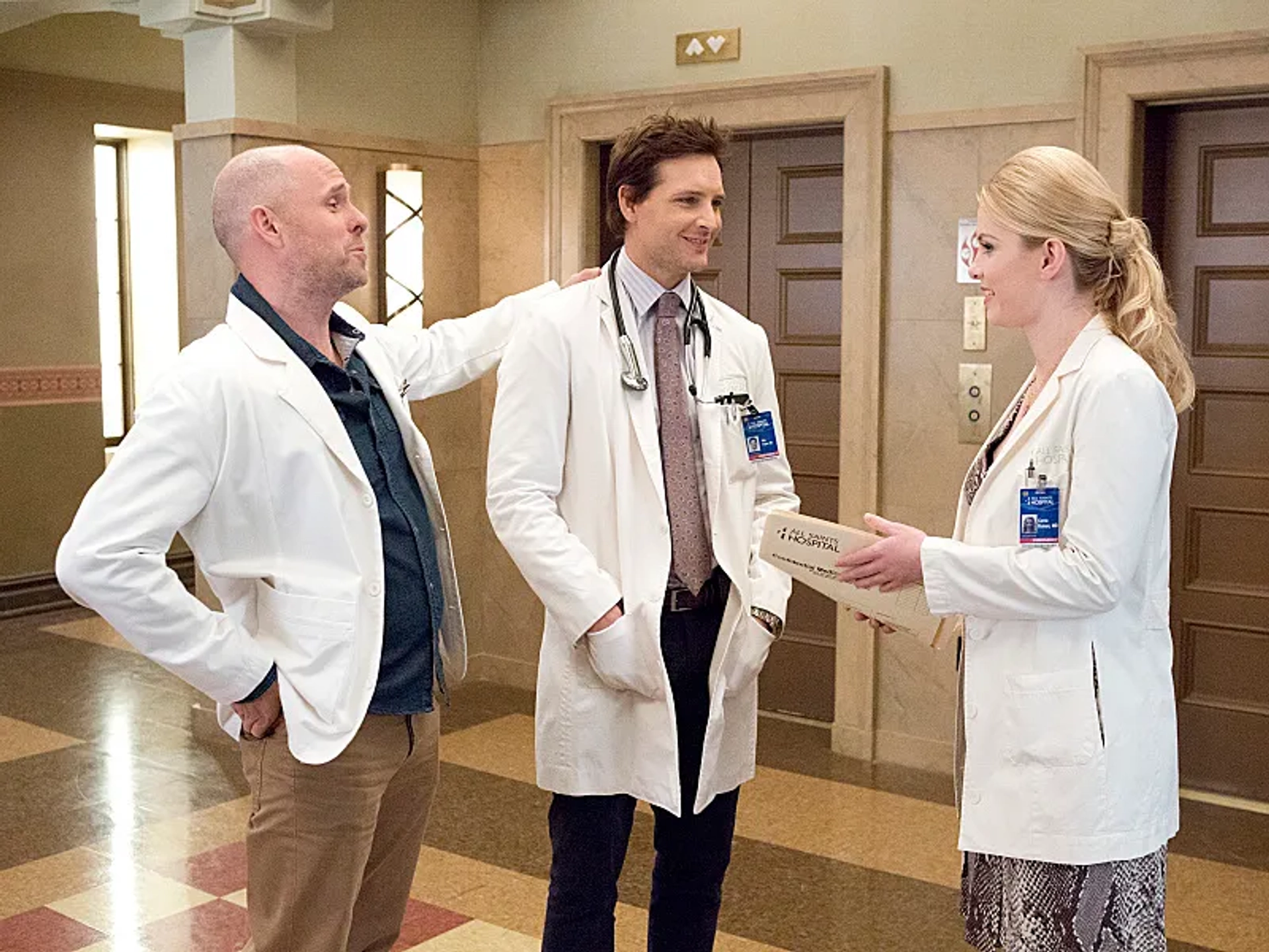 Peter Facinelli, Paul Schulze, and Betty Gilpin in Nurse Jackie (2009)