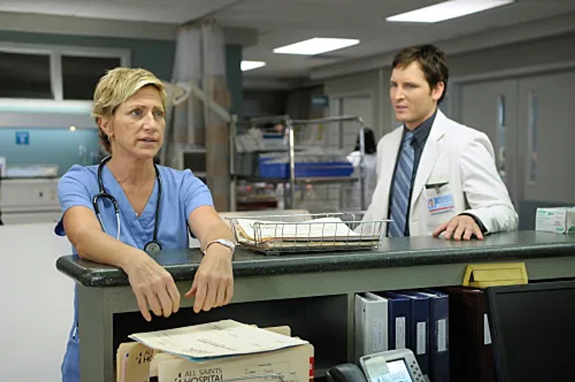 Peter Facinelli and Edie Falco in Nurse Jackie (2009)