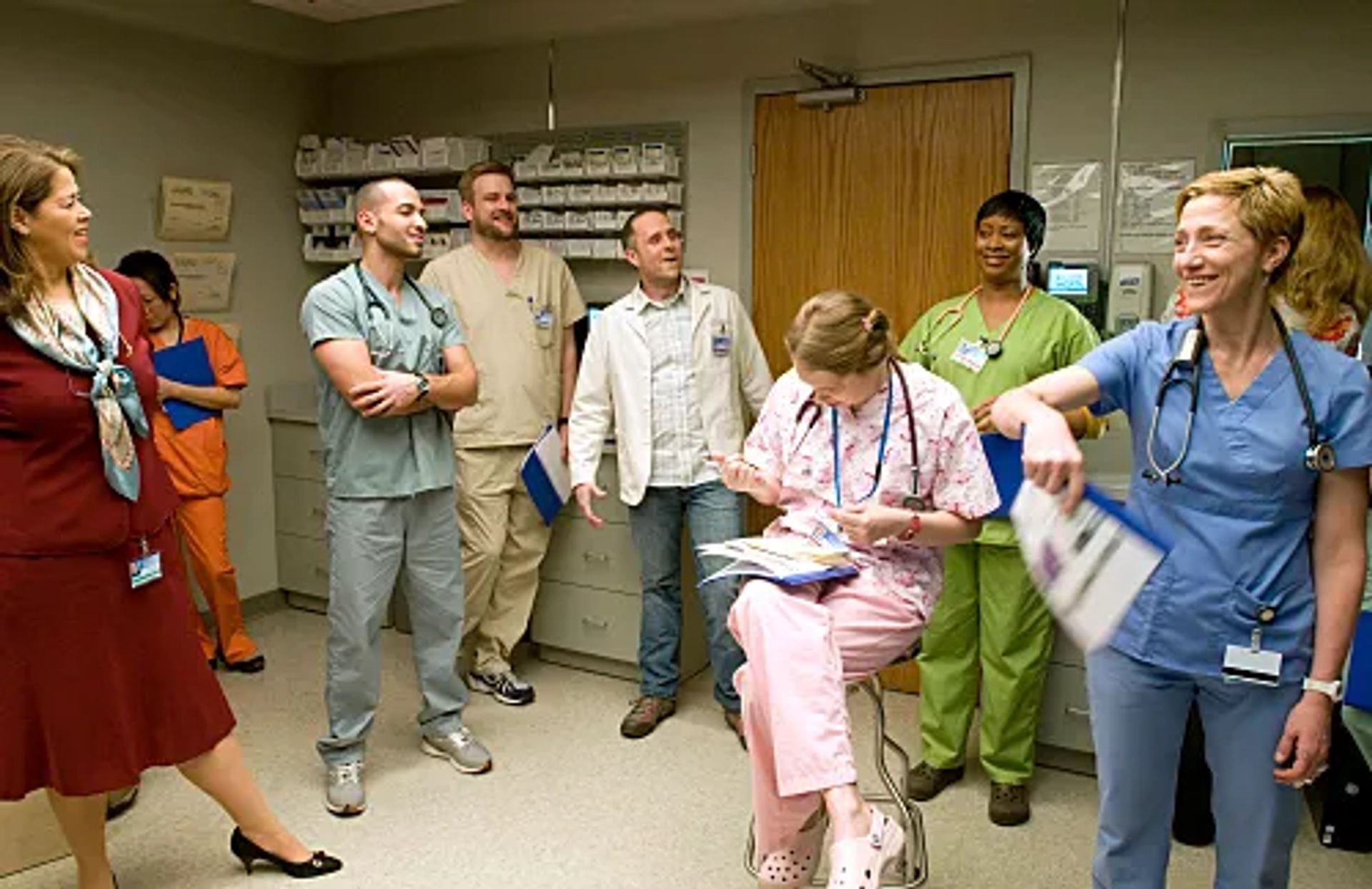 Edie Falco, Paul Schulze, and Anna Deavere Smith in Nurse Jackie (2009)