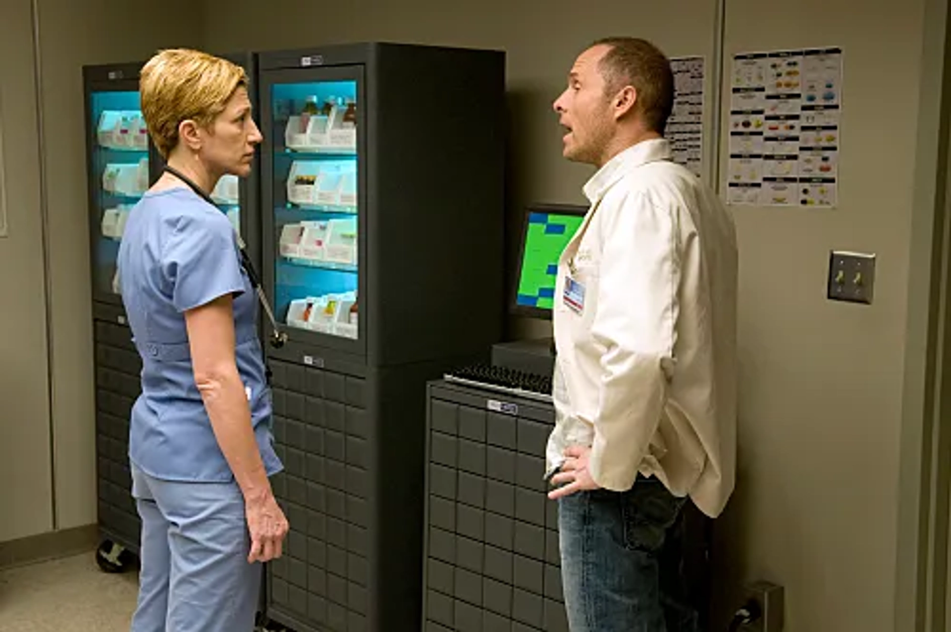 Edie Falco and Paul Schulze in Nurse Jackie (2009)