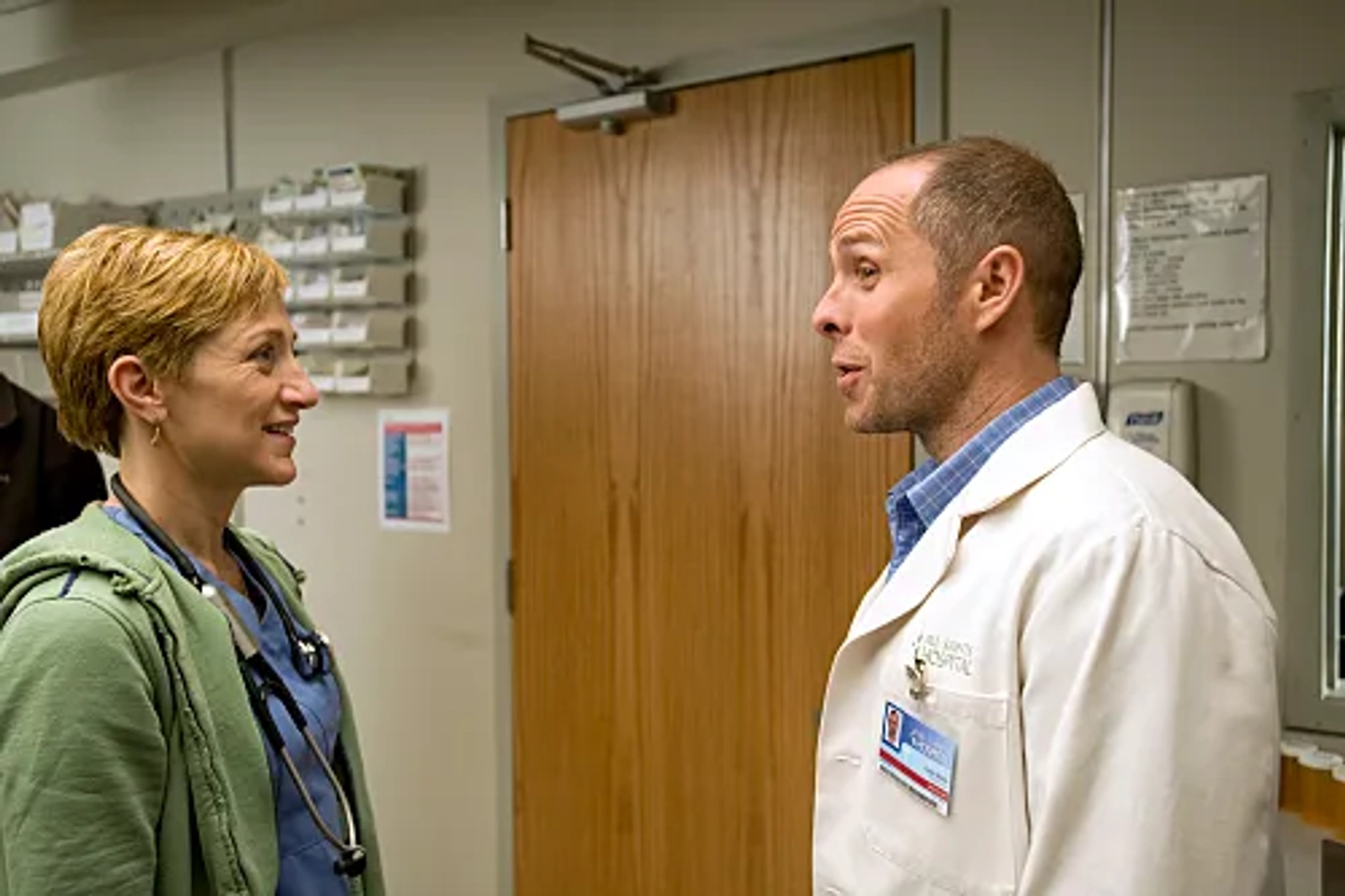 Edie Falco and Paul Schulze in Nurse Jackie (2009)