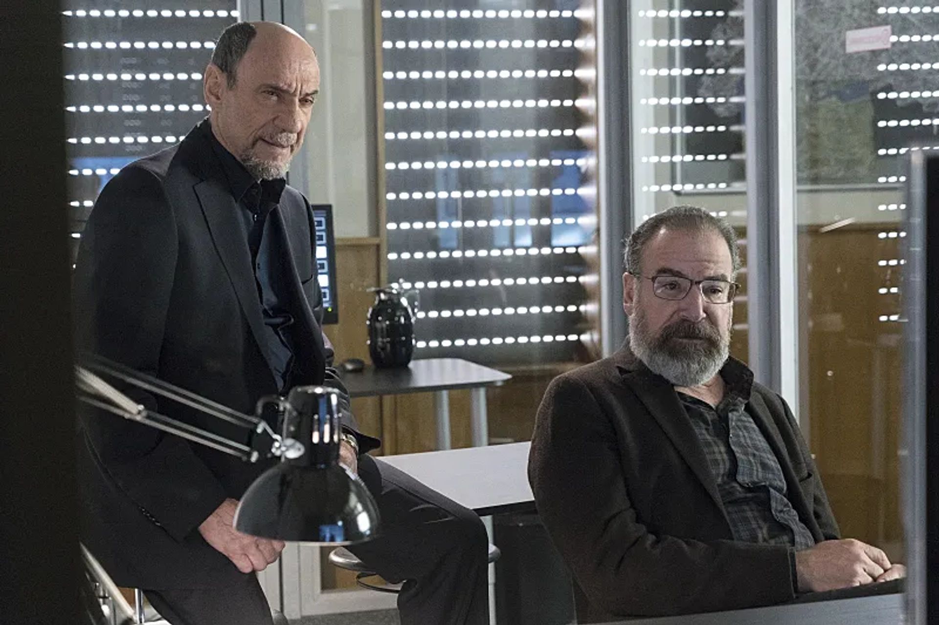 F. Murray Abraham and Mandy Patinkin in Homeland (2011)