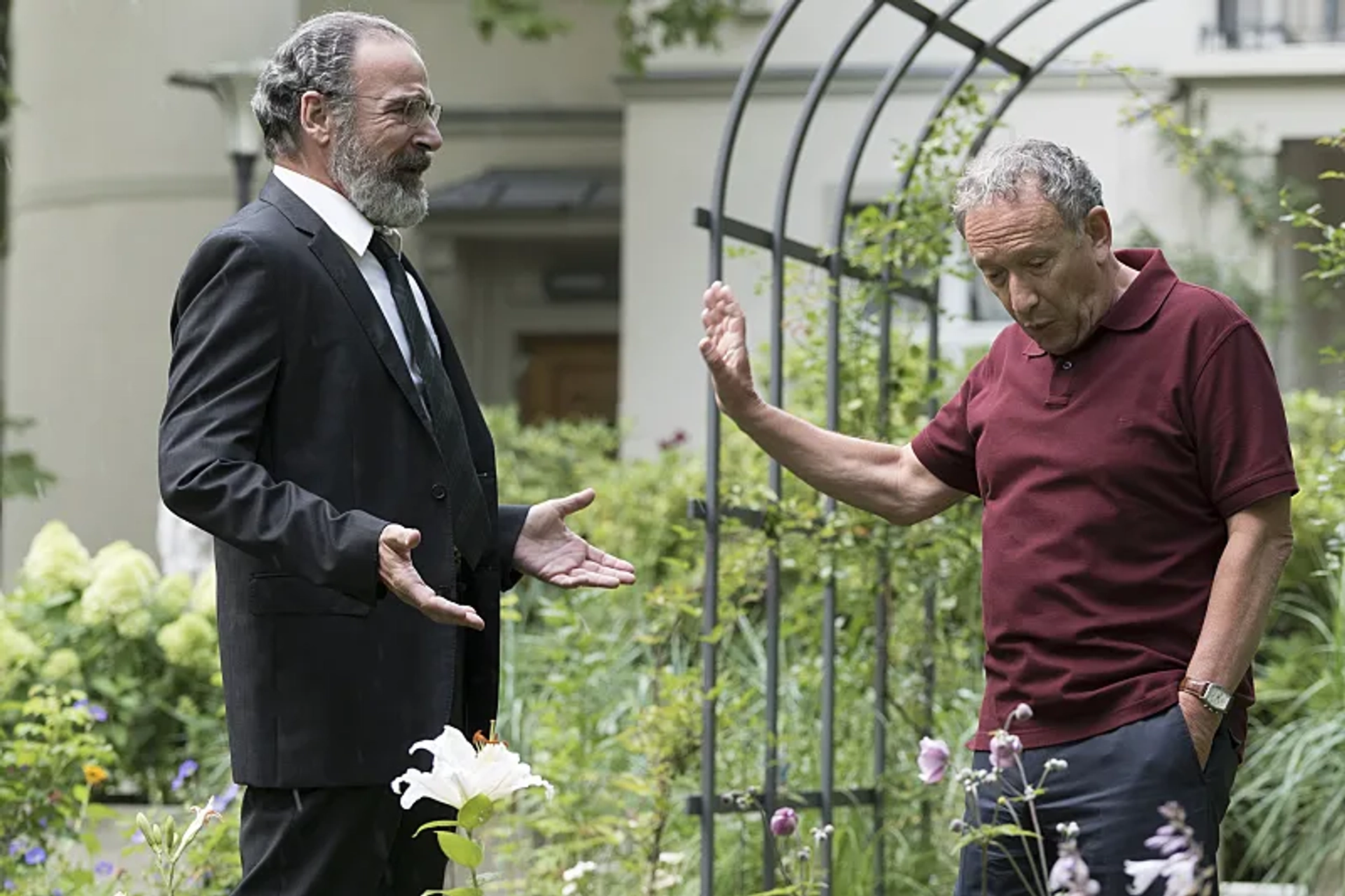 Mandy Patinkin and Allan Corduner in Homeland (2011)