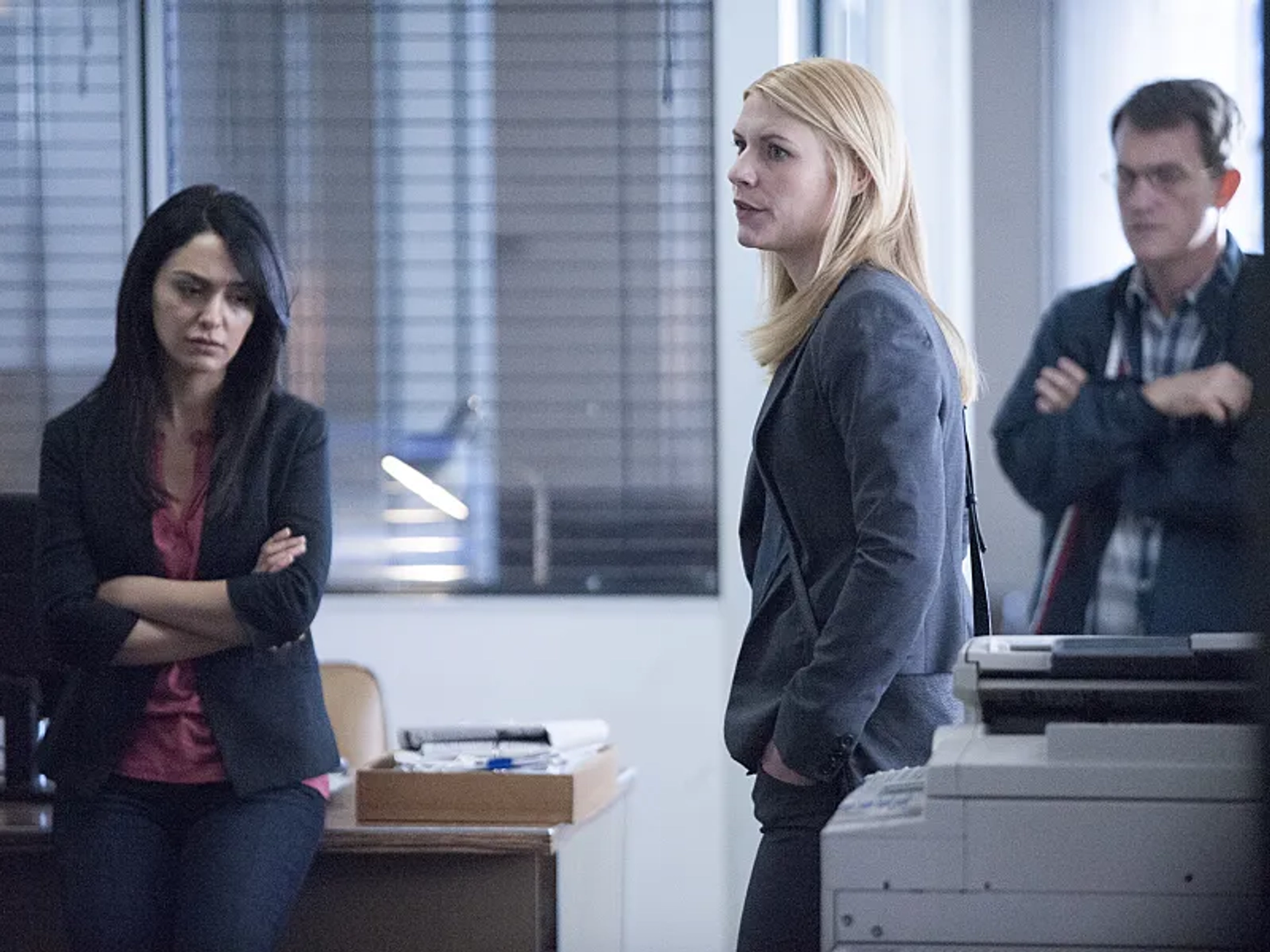 Claire Danes, Maury Sterling, and Nazanin Boniadi in Homeland (2011)