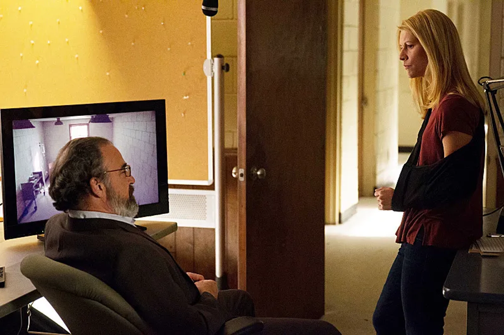 Claire Danes and Mandy Patinkin in Homeland (2011)