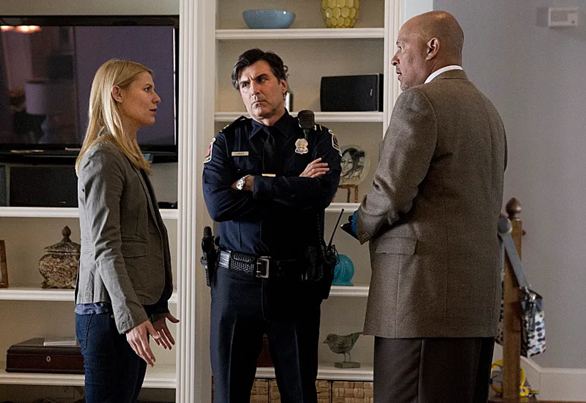 Claire Danes, Vincent Irizarry, and Clark Johnson in Homeland (2011)