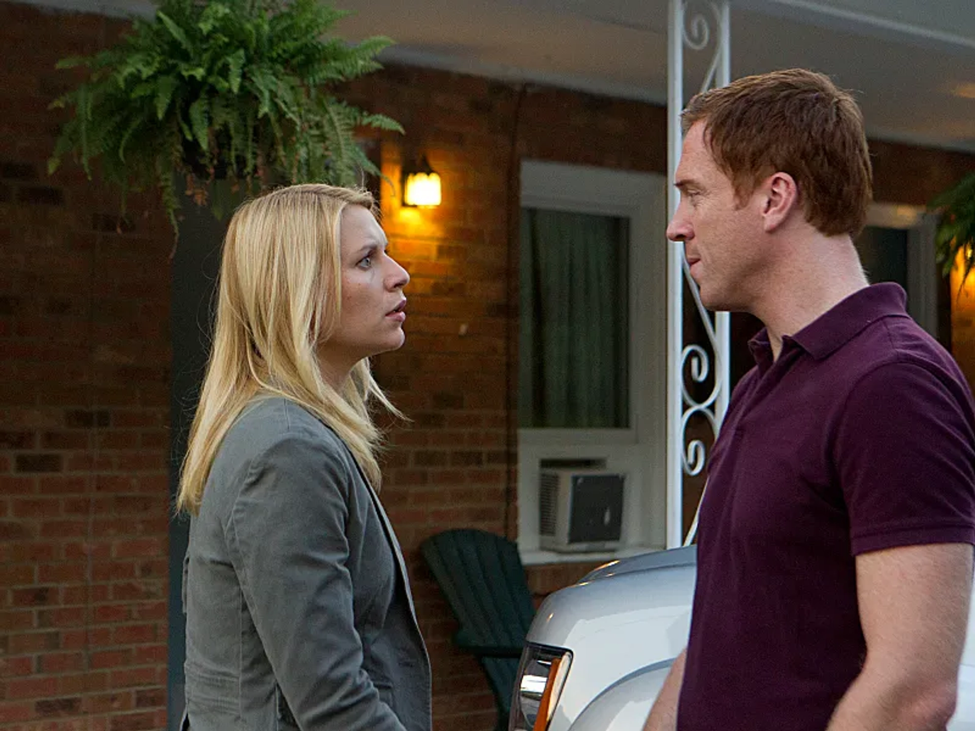 Claire Danes and Damian Lewis in Homeland (2011)