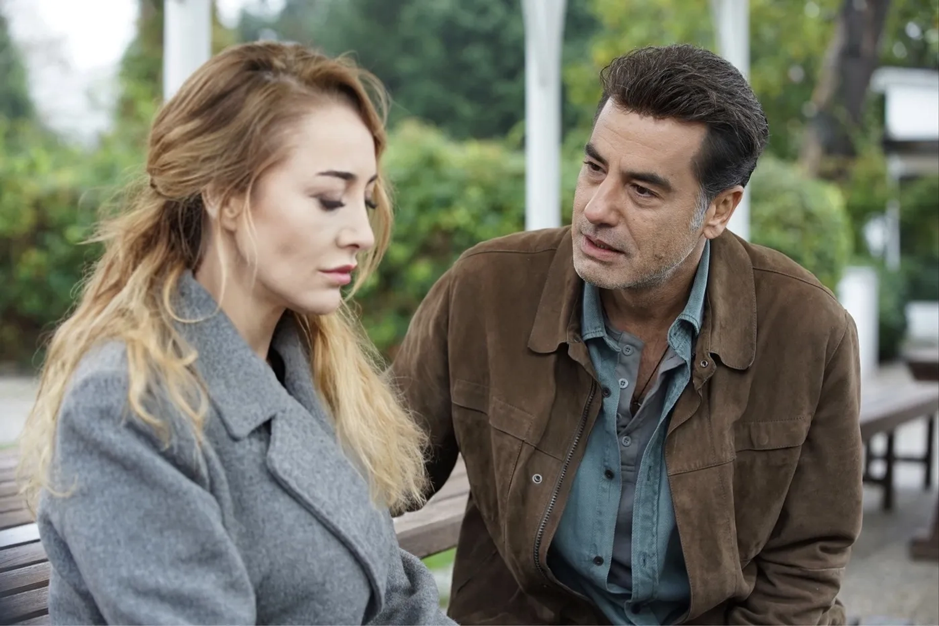 Dolunay Soysert and Tayanç Ayaydin in Wild Heart (2023)