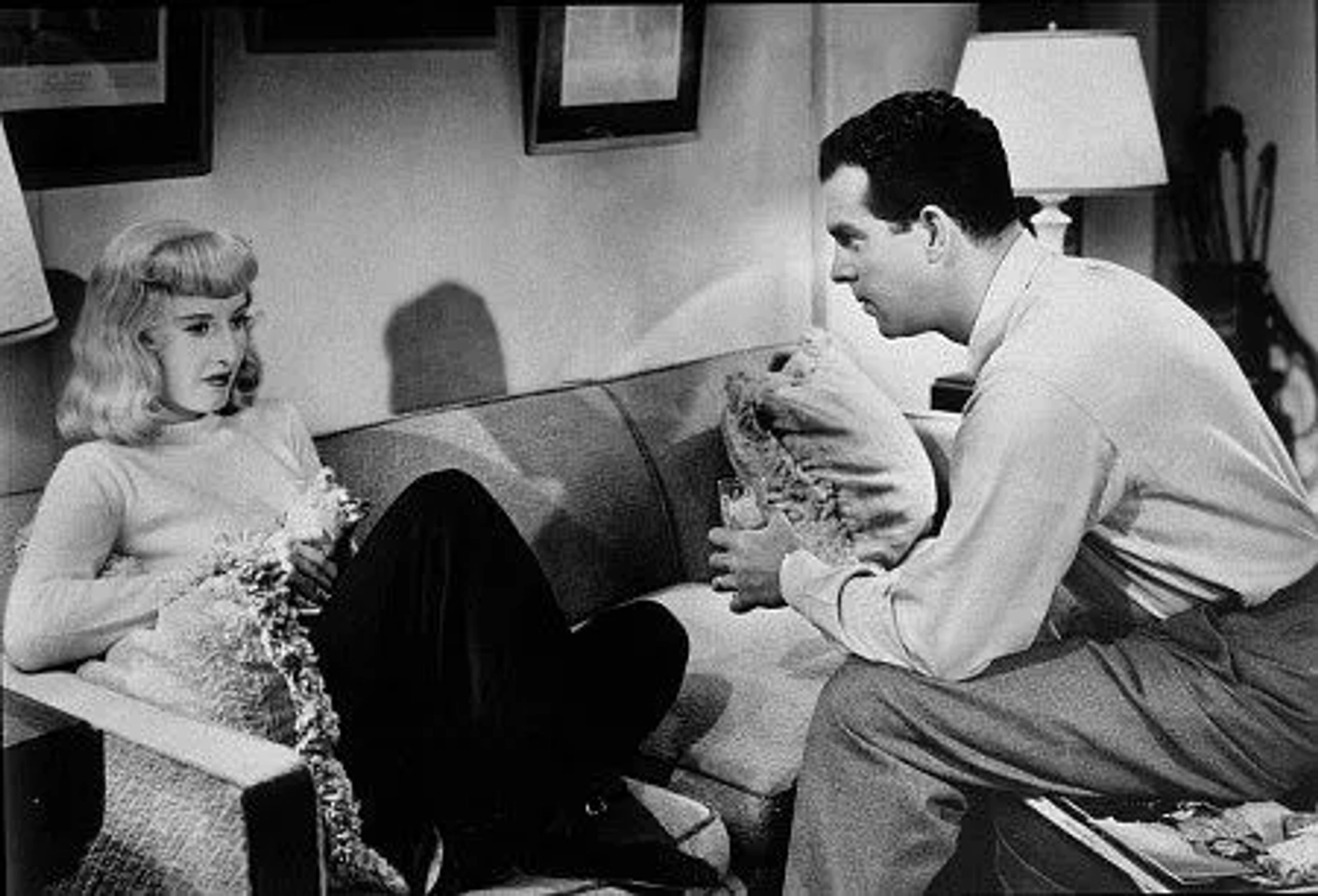 "Double Indemnity" Barbara Stanwyck, Fred MacMurray 1944 Paramount / MPTV