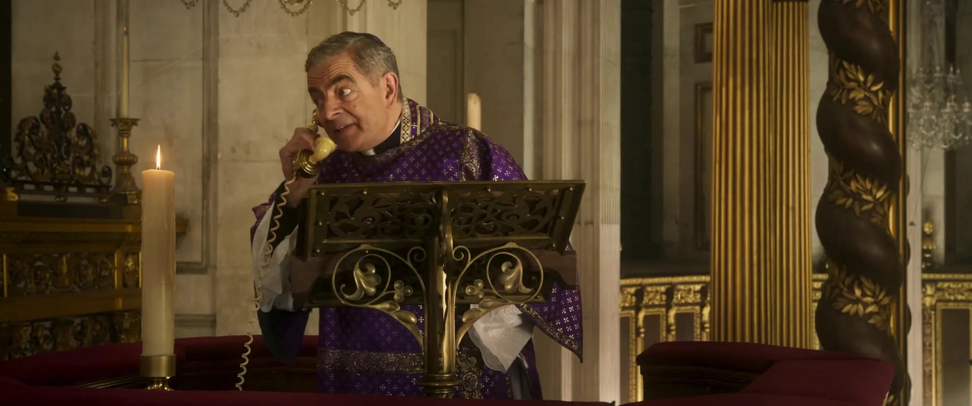 Rowan Atkinson in Wonka (2023)