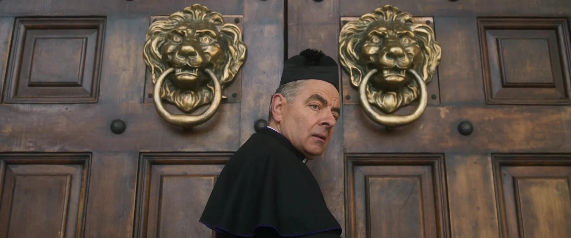 Rowan Atkinson in Wonka (2023)