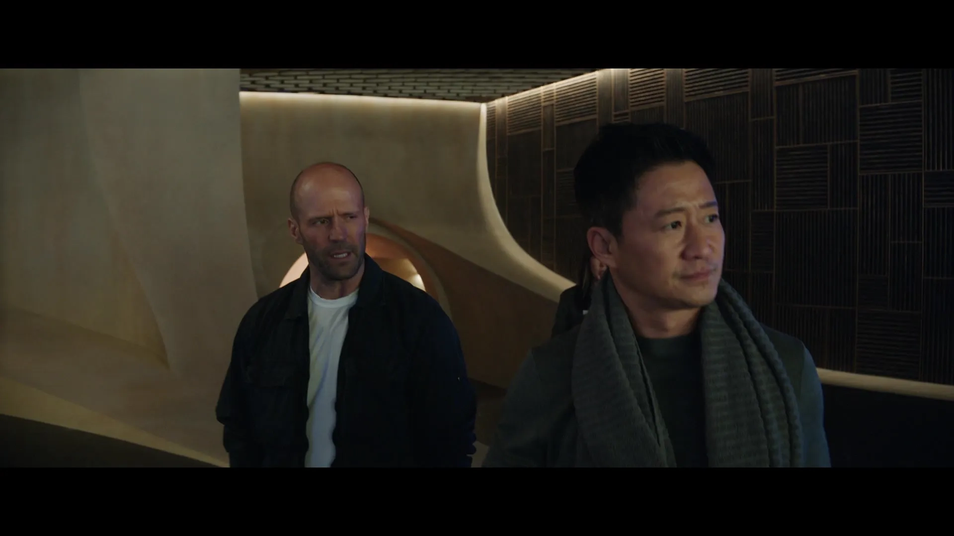 Jason Statham and Jing Wu in Meg 2: The Trench (2023)