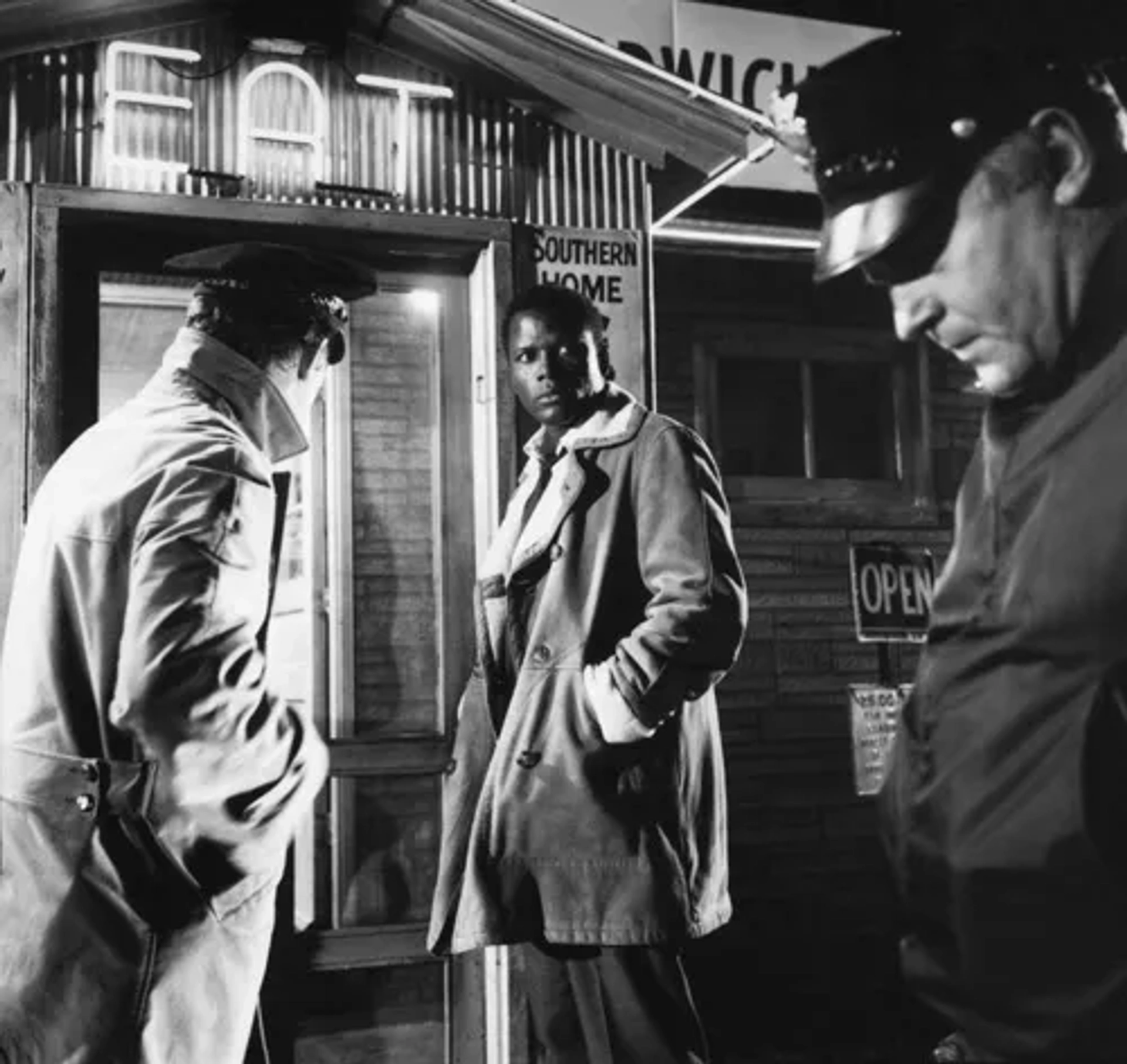 Sidney Poitier and Rod Steiger in In the Heat of the Night (1967)