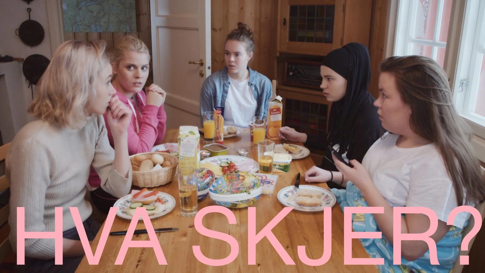 Ina Svenningdal, Josefine Frida Pettersen, Ulrikke Falch, Lisa Teige, and Iman Meskini in Skam (2015)