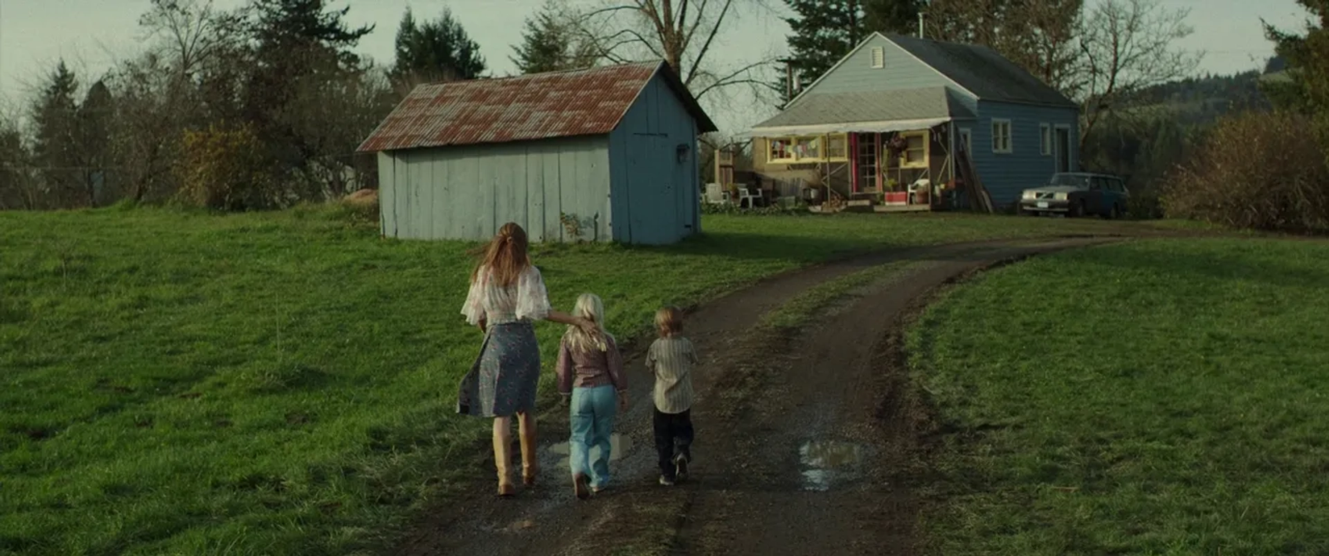 Laura Dern, Bobbi Strayed Lindstrom, and William Nelson in Wild (2014)