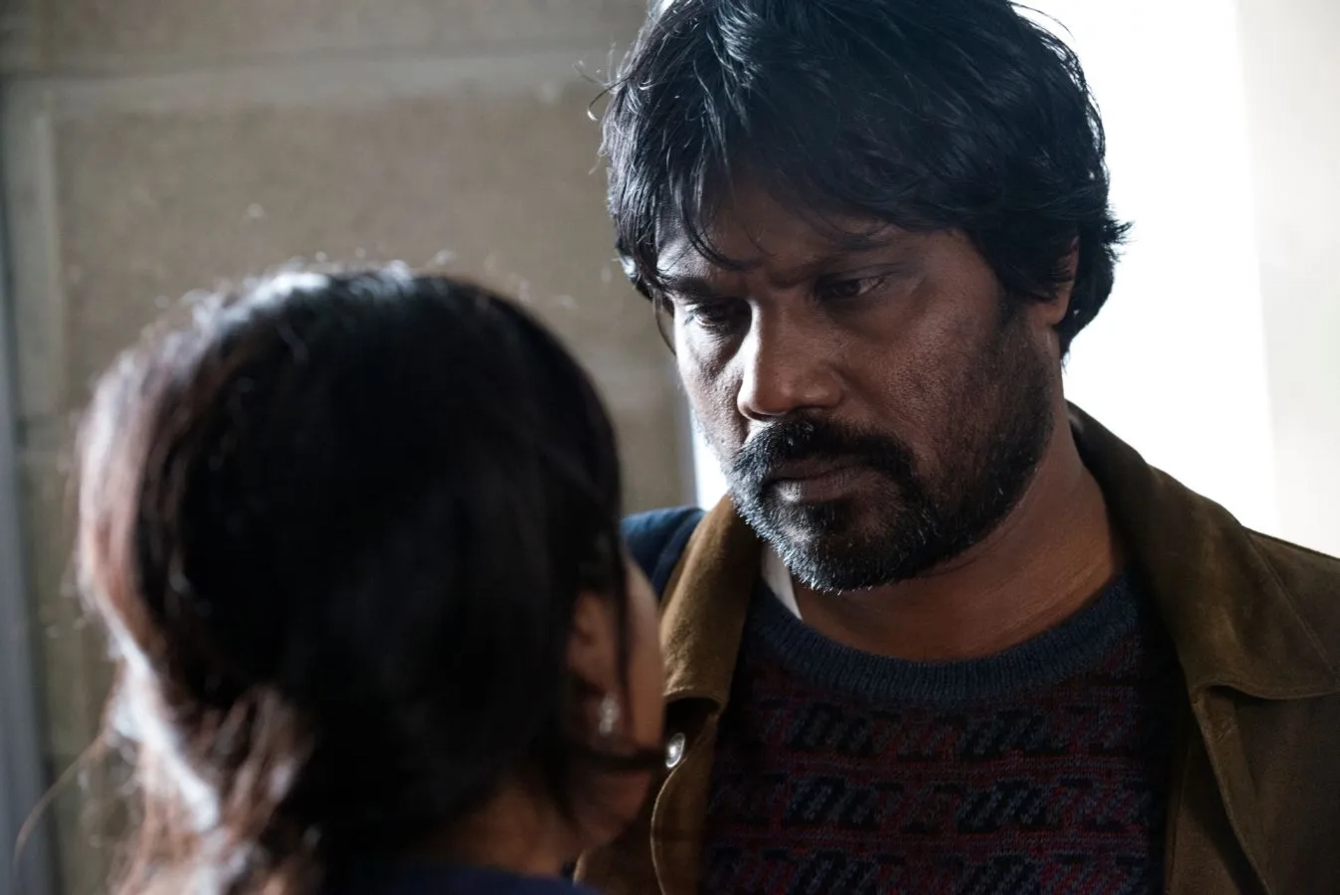 Jesuthasan Antonythasan and Kalieaswari Srinivasan in Dheepan (2015)