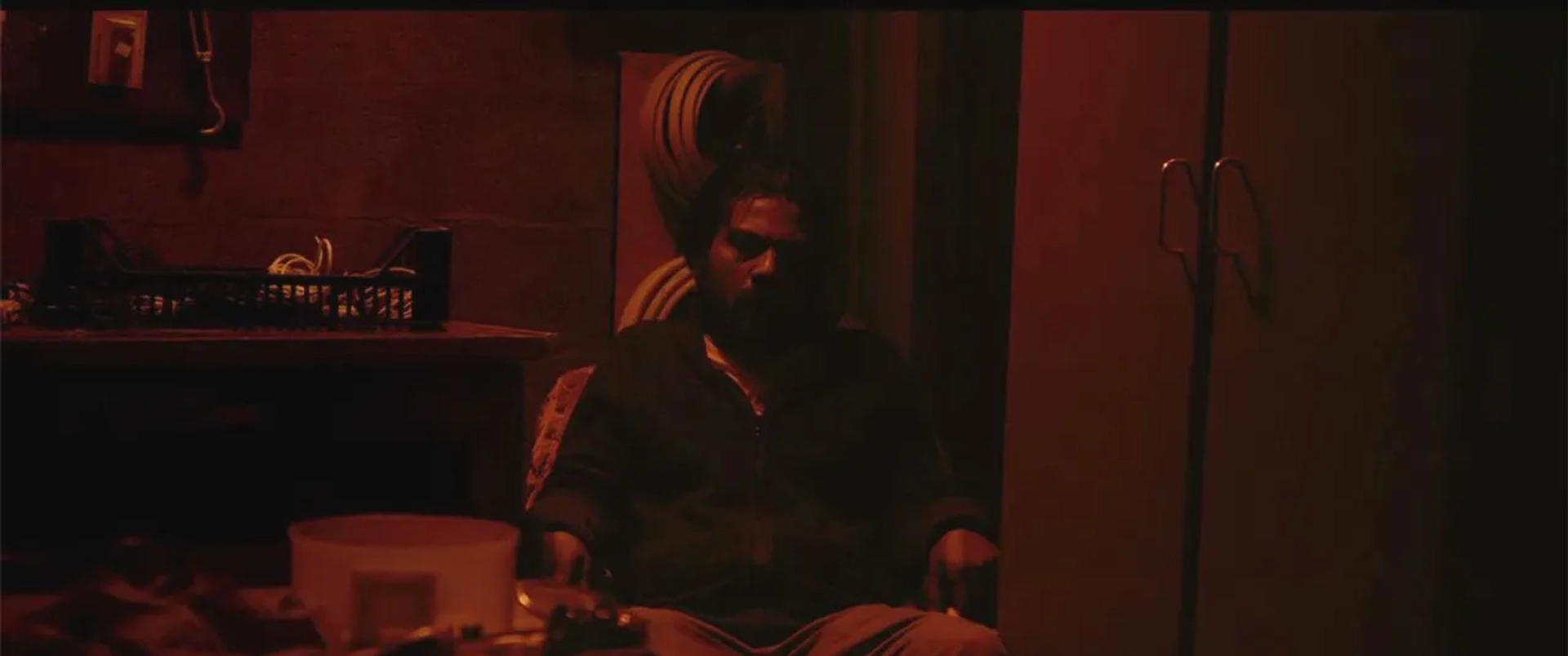 Jesuthasan Antonythasan in Dheepan (2015)