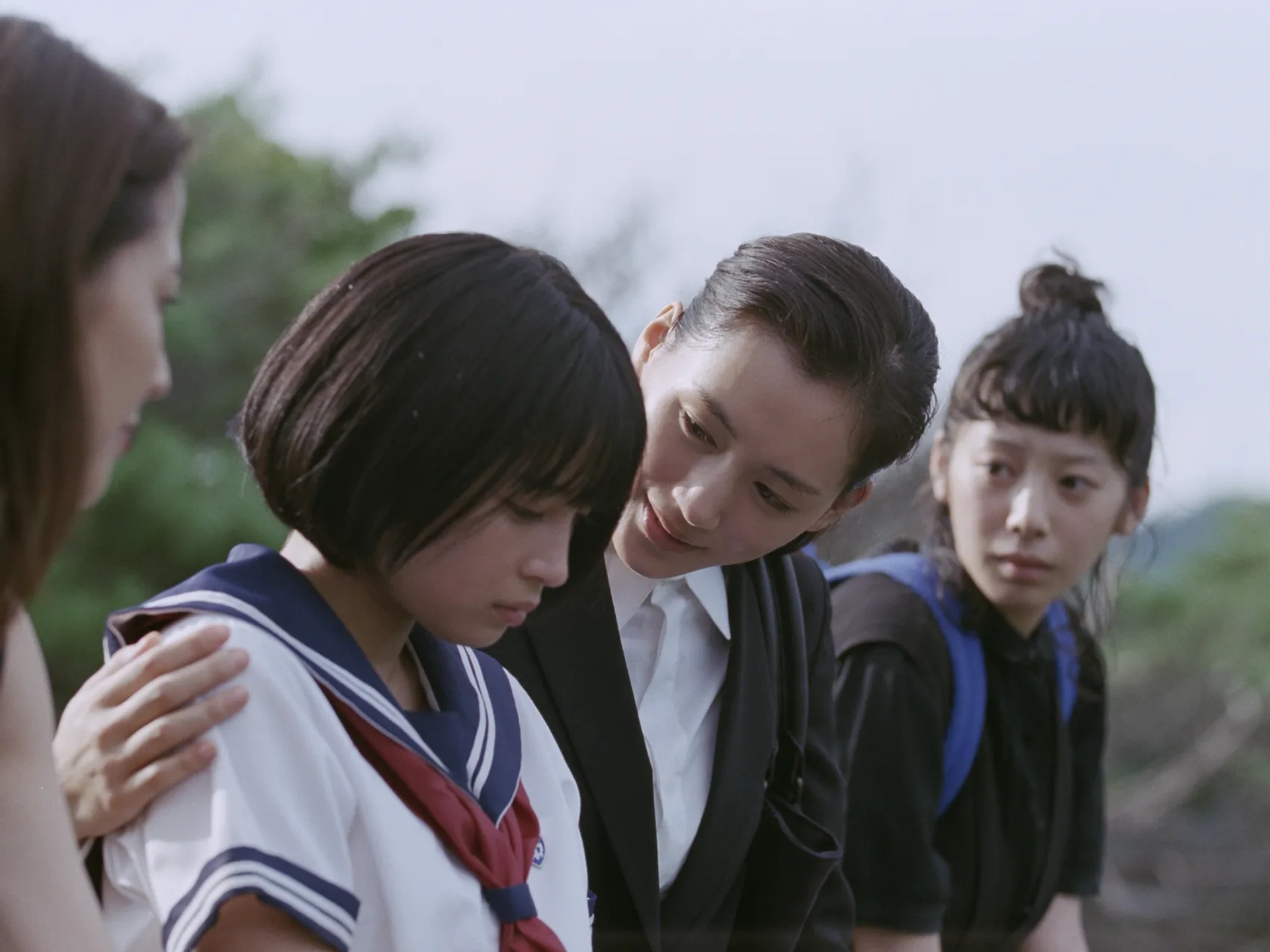 Masami Nagasawa, Haruka Ayase, Kaho, and Suzu Hirose in Our Little Sister (2015)