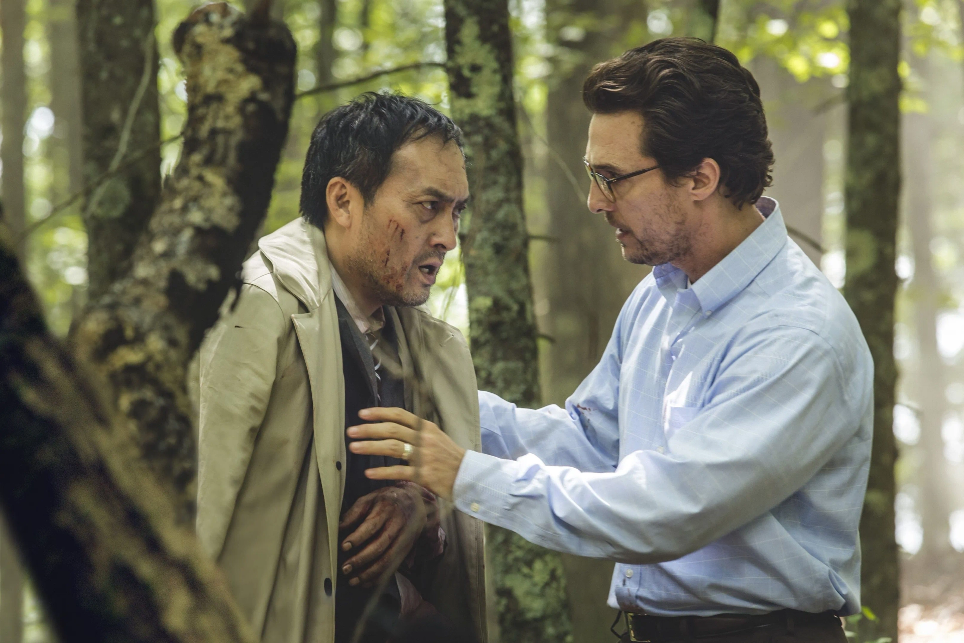 Matthew McConaughey and Ken Watanabe in The Sea of Trees (2015)