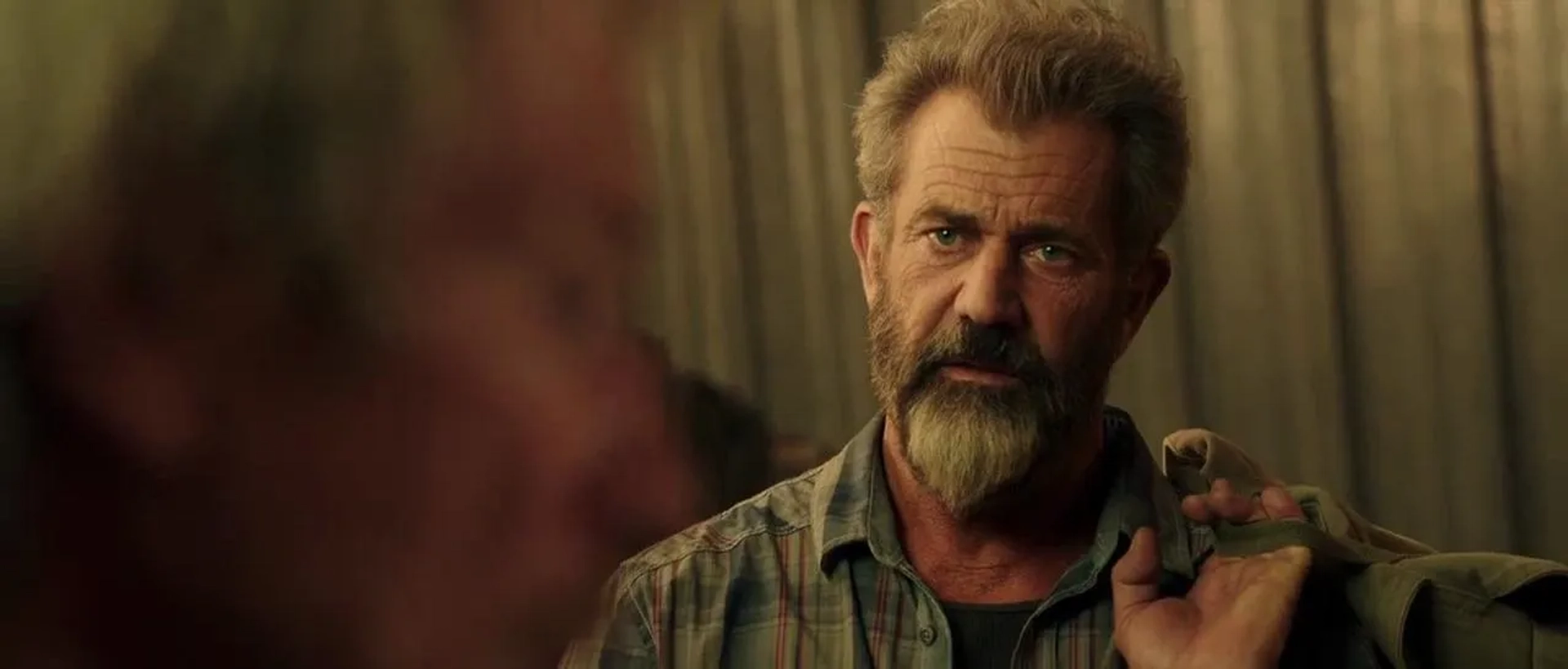 Mel Gibson and Michael Parks in Blood Father (2016)