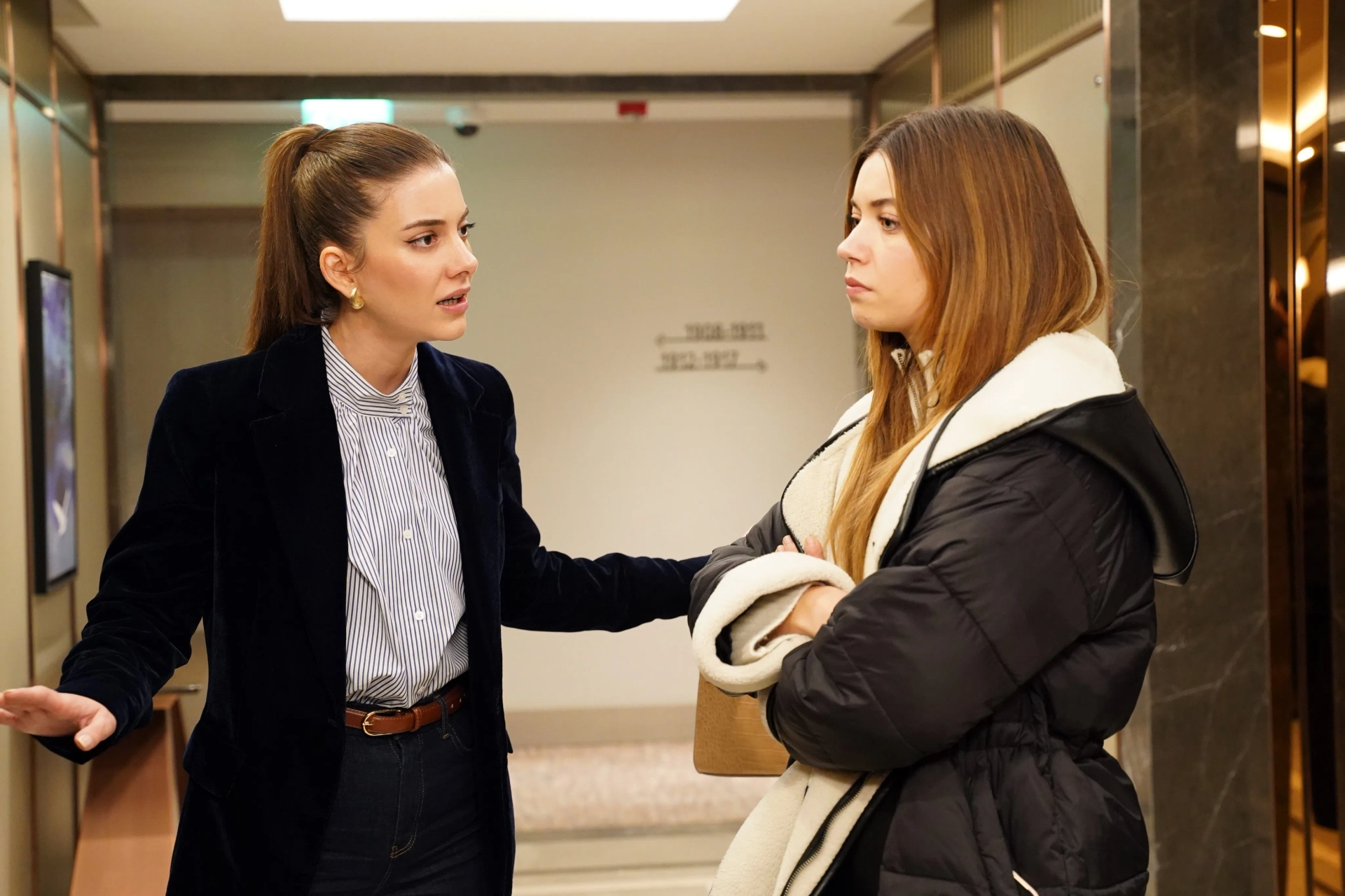 Afra Saraçoglu and Beril Pozam in Golden Boy (2022)