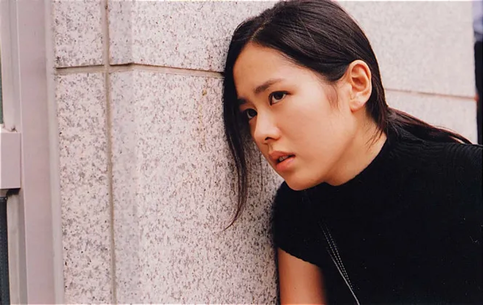 Son Ye-jin in A Moment to Remember (2004)