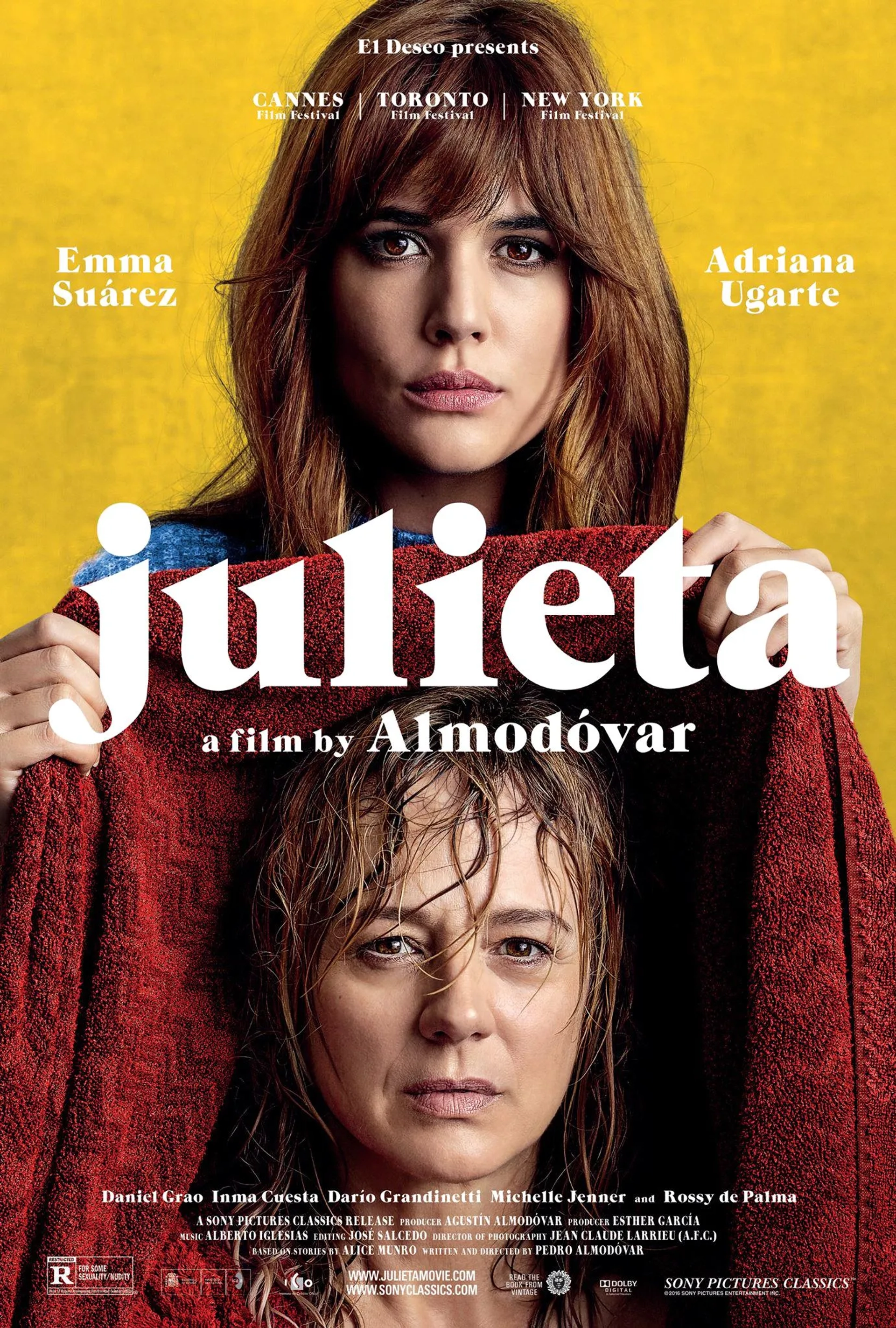 Emma Suárez and Adriana Ugarte in Julieta (2016)