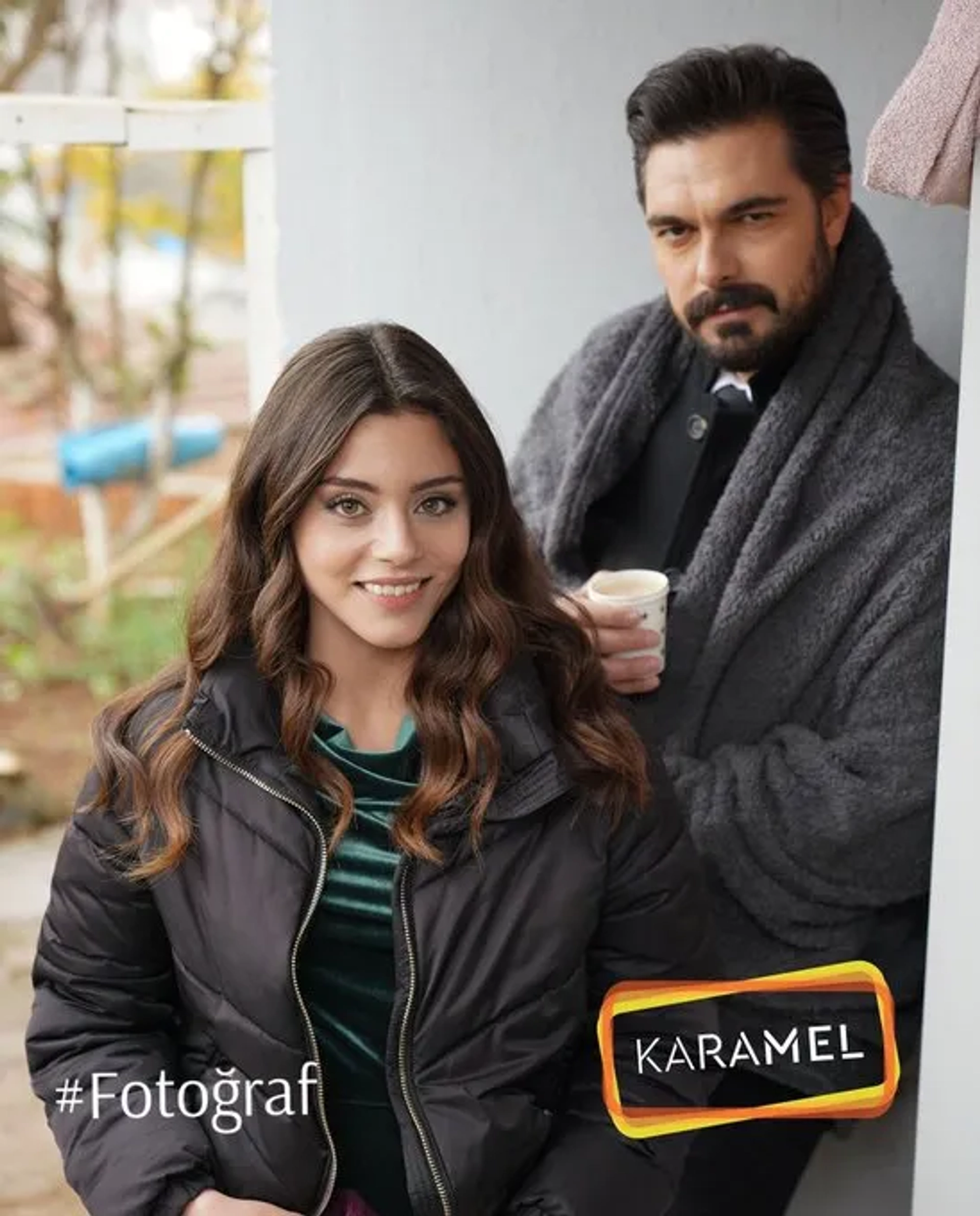 Sila Turkoglu and Halil Ibrahim Ceyhan in Emanet (2020)