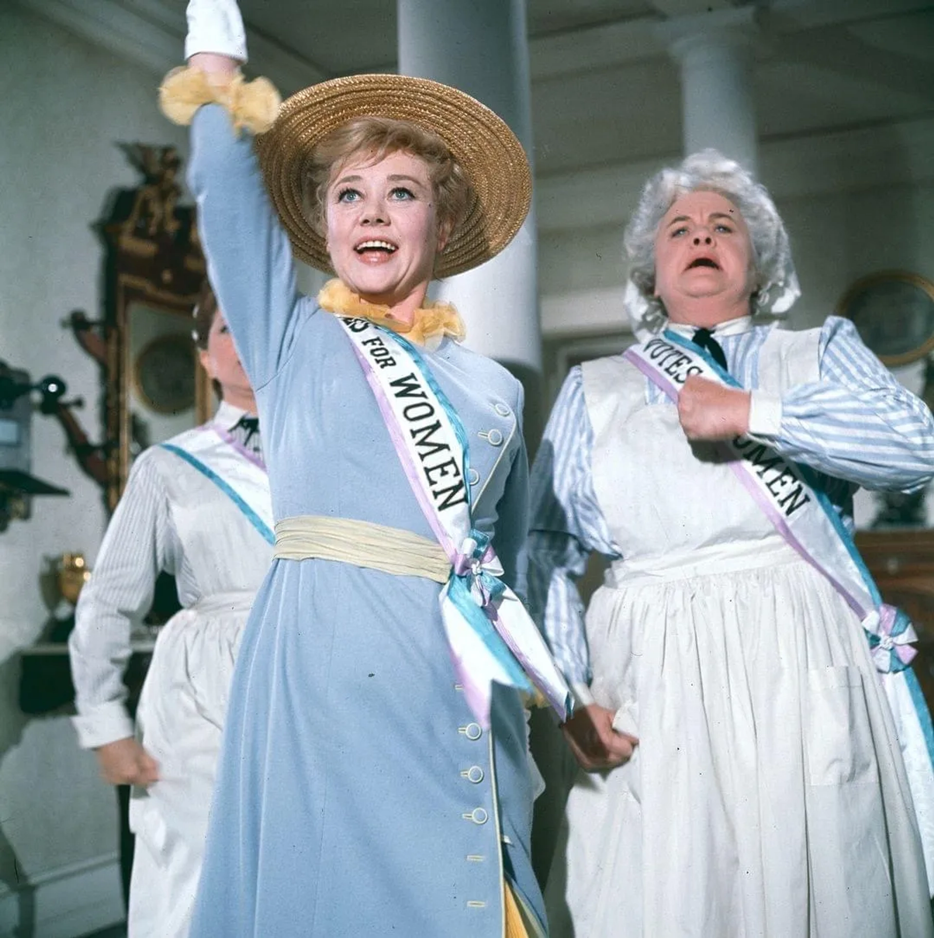 Hermione Baddeley, Glynis Johns, and Reta Shaw in Mary Poppins (1964)