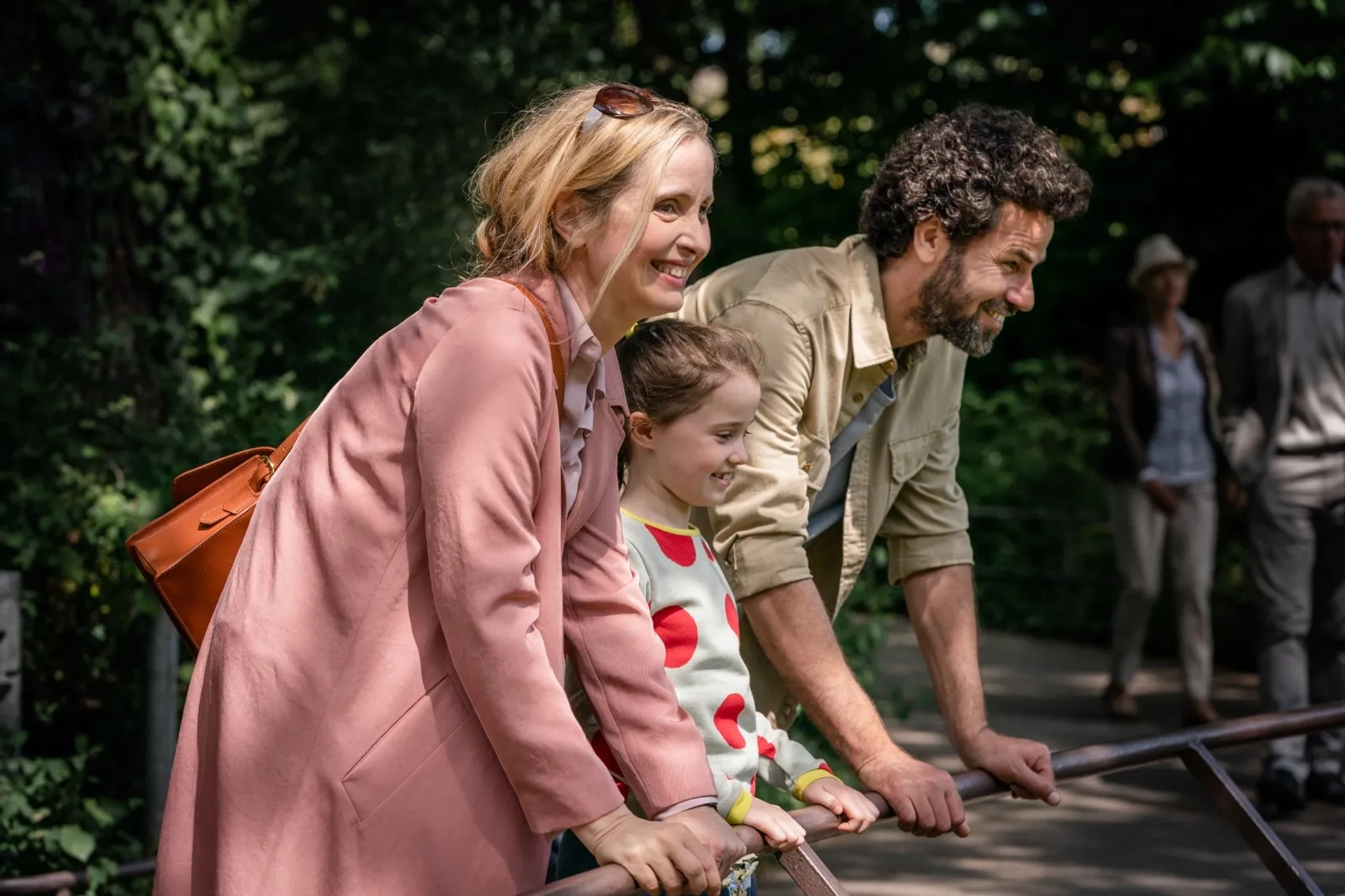 Julie Delpy, Saleh Bakri, and Sophia Ally in My Zoe (2019)