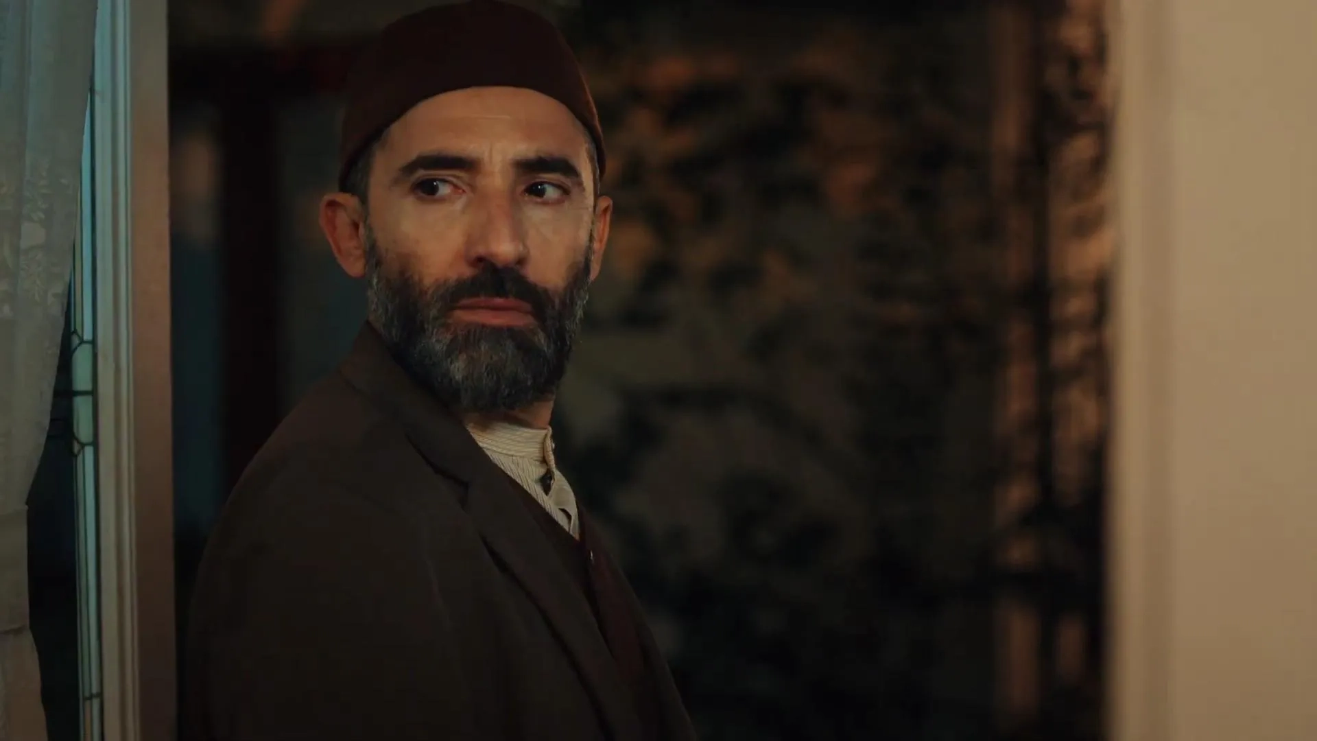 Mert Turak in Kizil Goncalar (2023)