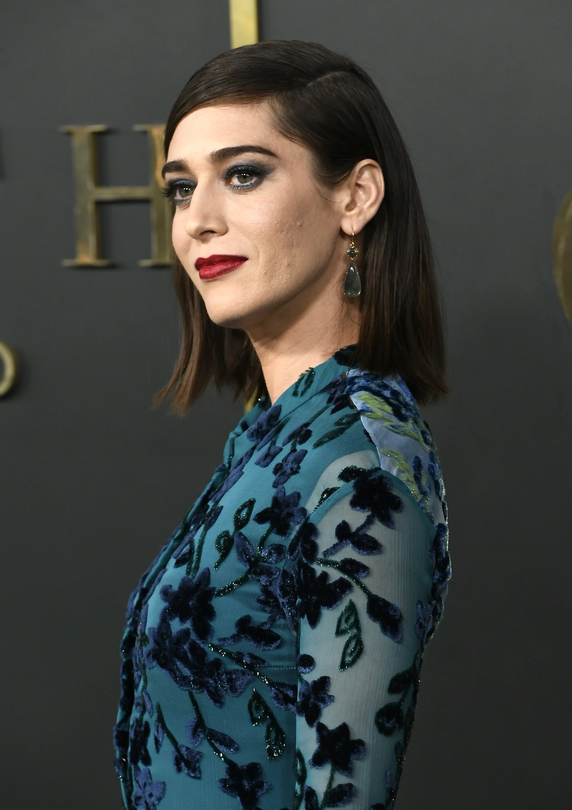 Lizzy Caplan at an event for Truth Be Told (2019)