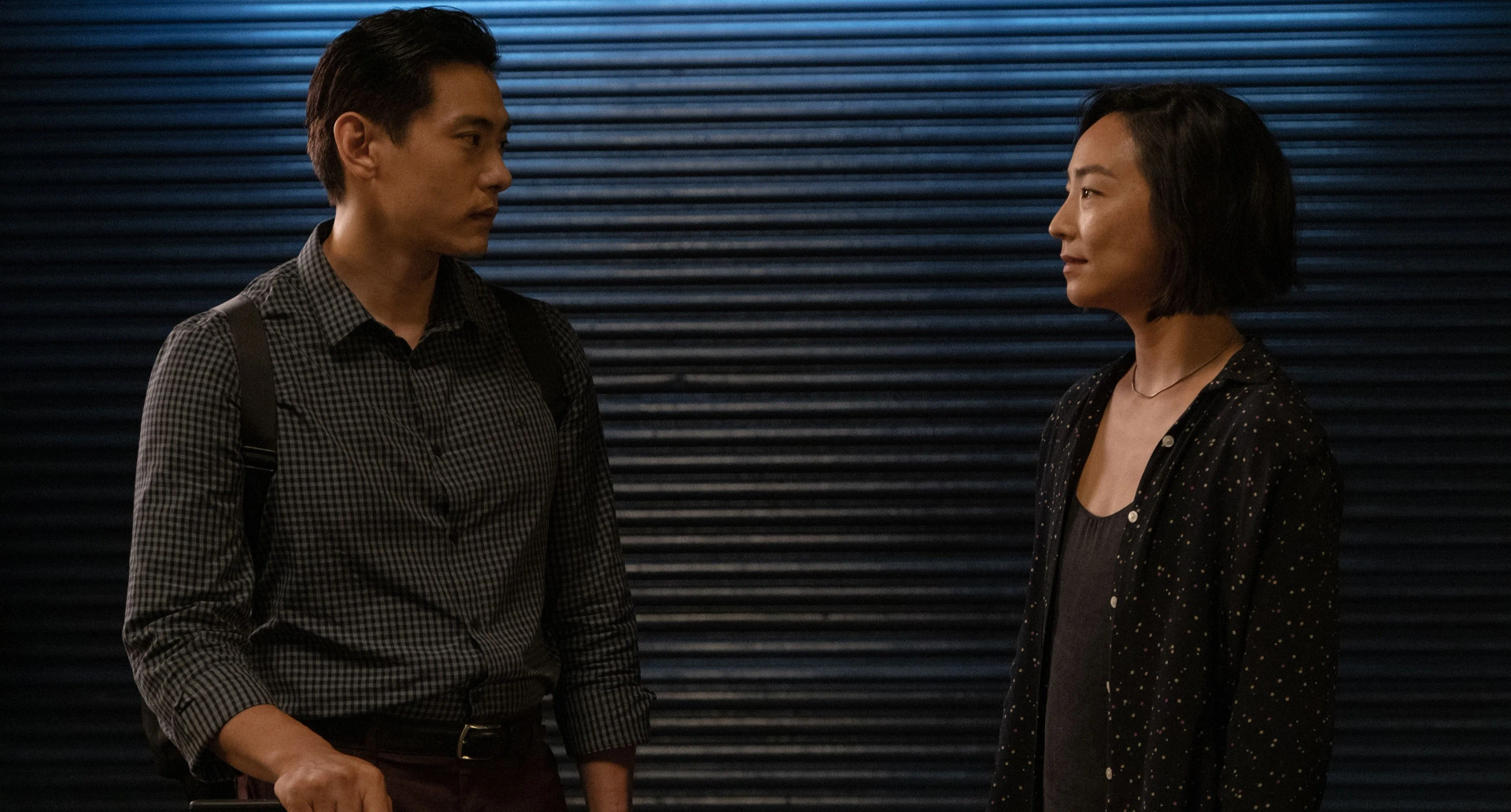 Teo Yoo and Greta Lee in Past Lives (2023)