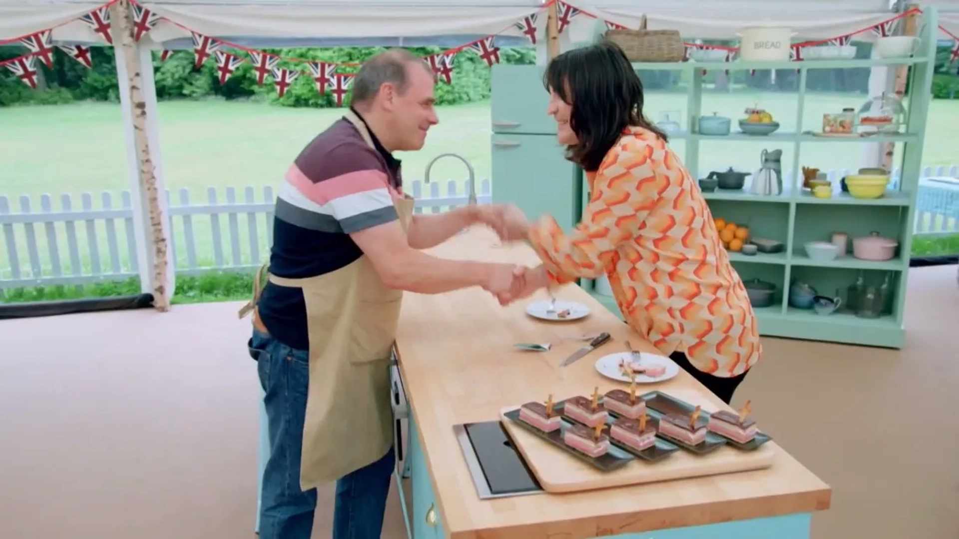 Noel Fielding and Jürgen Krauss in The Great British Baking Show: Patisserie Week (2021)