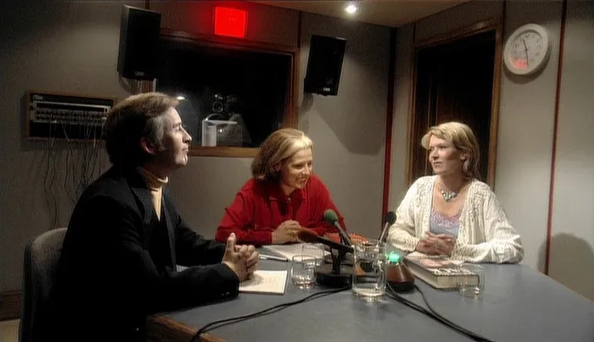 Steve Coogan, Julia Davis, and Rebecca Front in I'm Alan Partridge (1997)