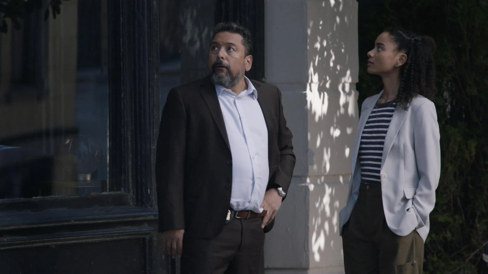 Felix Solis and Michelle Núñez in The Rookie: Feds (2022)