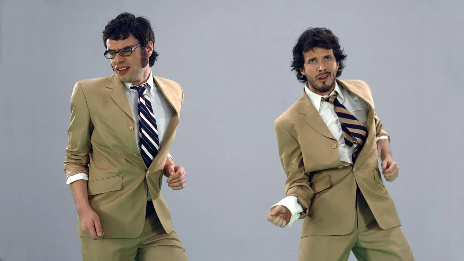 Bret McKenzie and Jemaine Clement in Flight of the Conchords (2007)