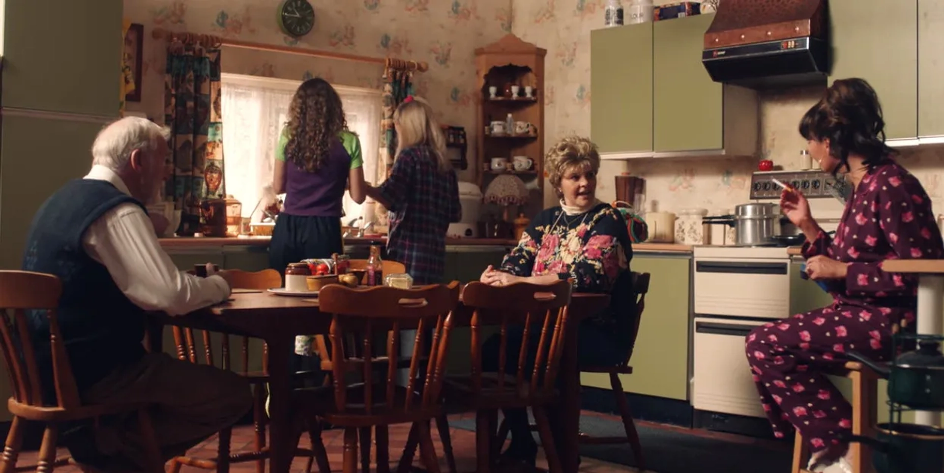 Kathy Kiera Clarke, Ian McElhinney, Tara Lynne O'Neill, Louisa Harland, and Saoirse-Monica Jackson in Derry Girls (2018)