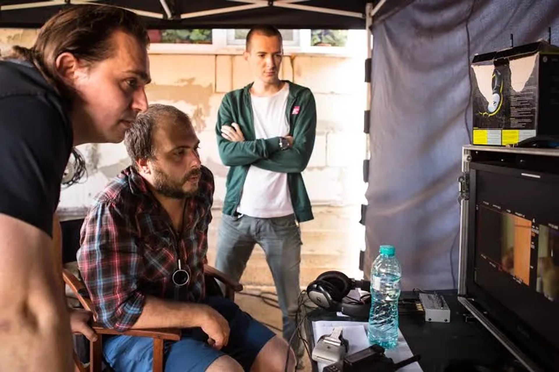 Andrei Butica, Igor Cobileanski, and Bogdan Mirica in Umbre (2014)