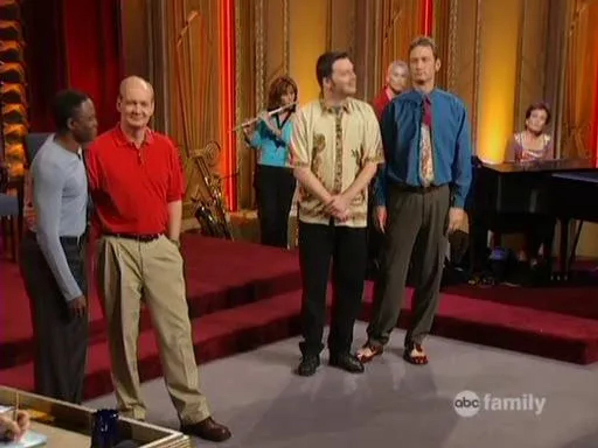 Wayne Brady, Laura Hall, Colin Mochrie, Brad Sherwood, Ryan Stiles, Linda Taylor, and Cece Worrall Rubin in Whose Line Is It Anyway? (1998)