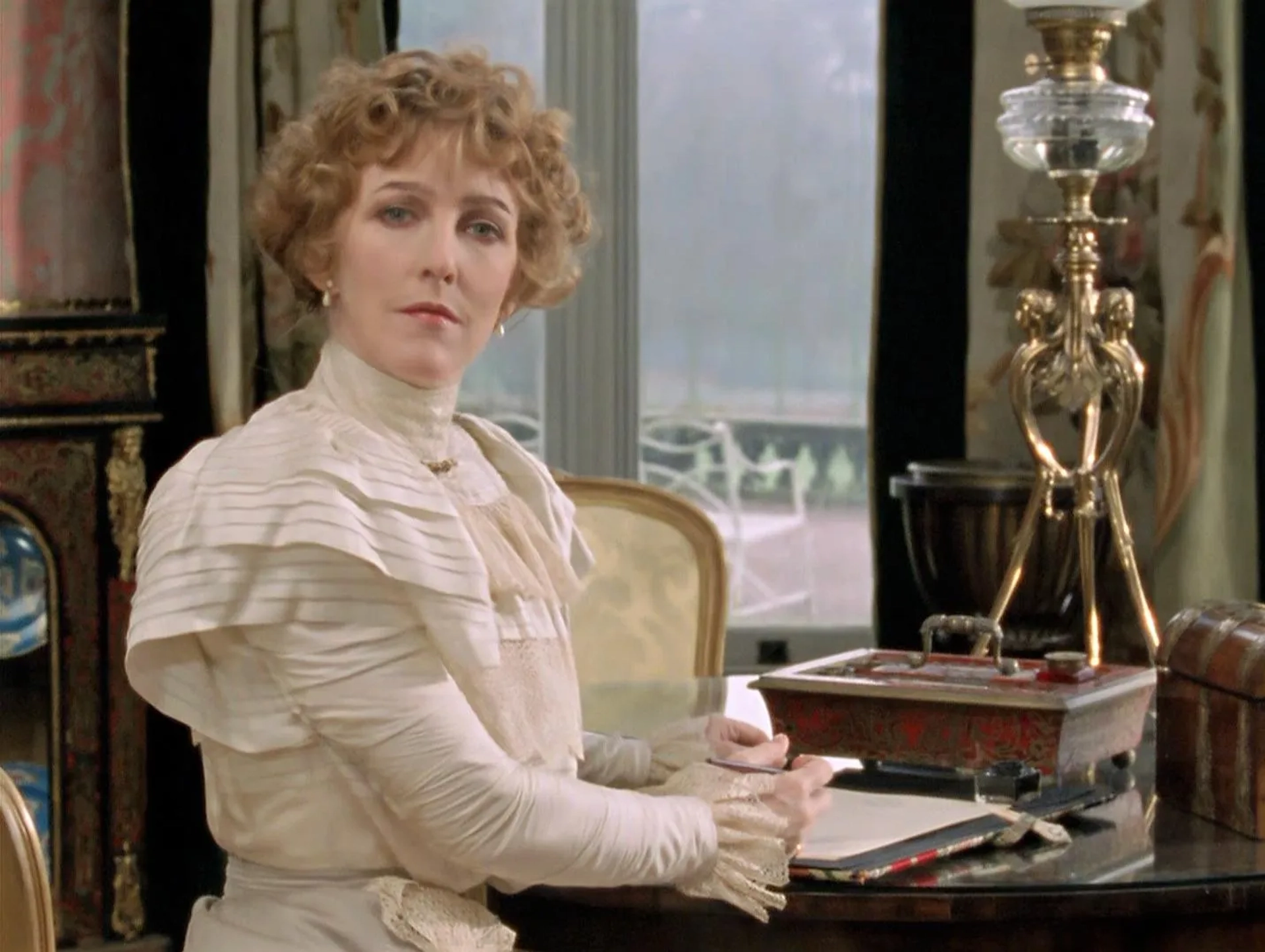 Patricia Hodge in The Return of Sherlock Holmes (1986)