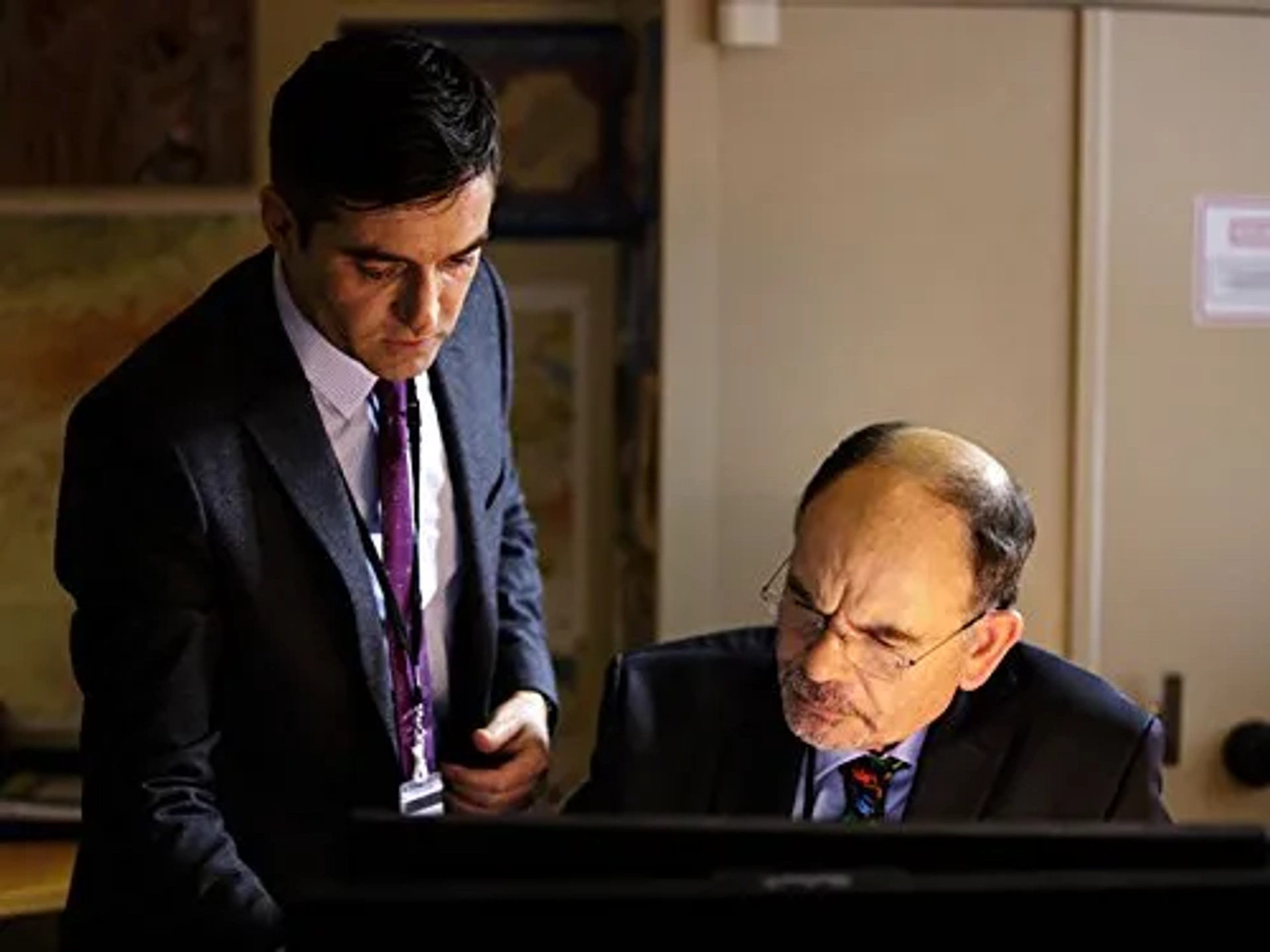 Jean-Pierre Darroussin and Mathieu Demy in The Bureau (2015)