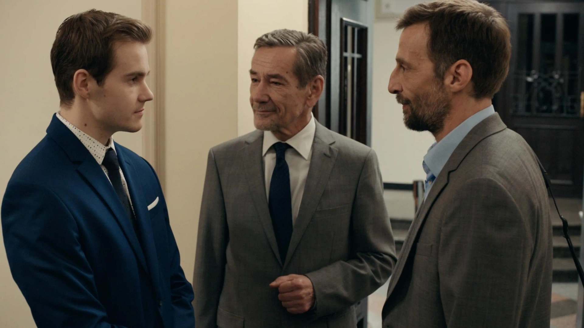 Aleksey Gorbunov, Mathieu Kassovitz, and Anatolii Panchenko in The Bureau (2015)